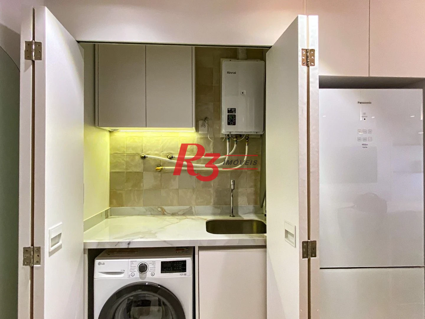 Apartamento com 2 dormitórios à venda, 83 m² por R$ 1.550.000,00 - Boqueirão - Santos/SP