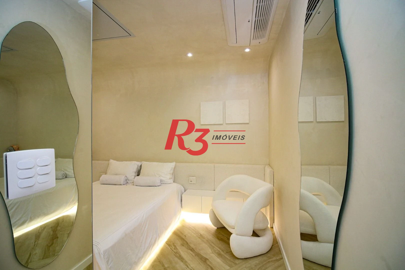 Apartamento com 2 dormitórios à venda, 83 m² por R$ 1.550.000,00 - Boqueirão - Santos/SP