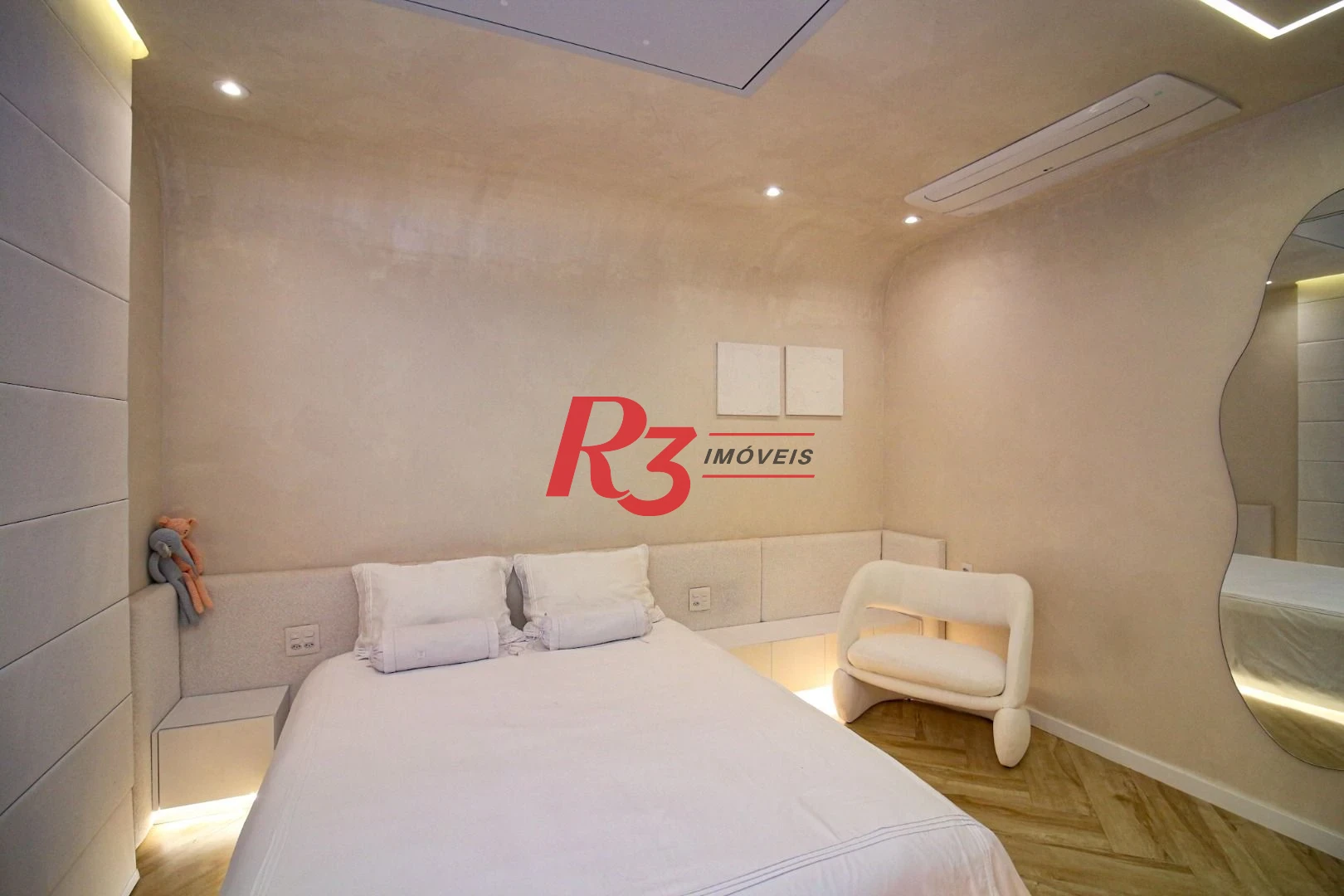 Apartamento com 2 dormitórios à venda, 83 m² por R$ 1.550.000,00 - Boqueirão - Santos/SP