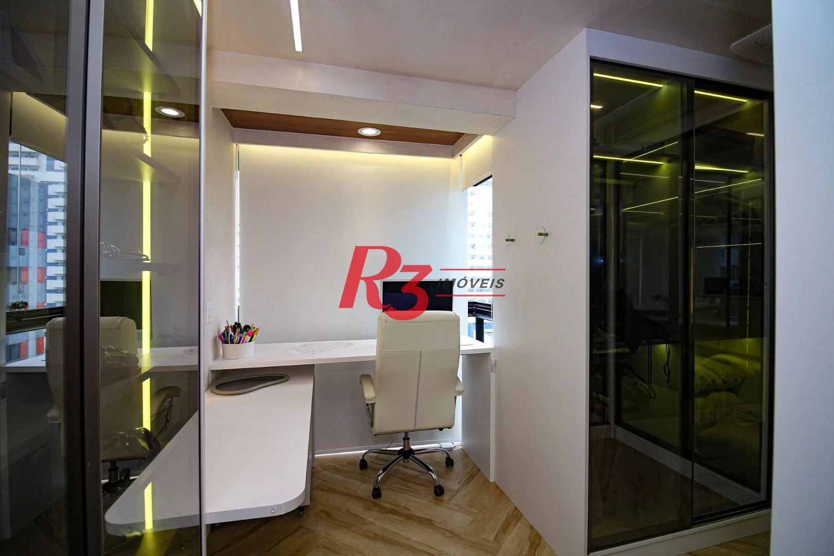 Apartamento com 2 dormitórios à venda, 83 m² por R$ 1.550.000,00 - Boqueirão - Santos/SP