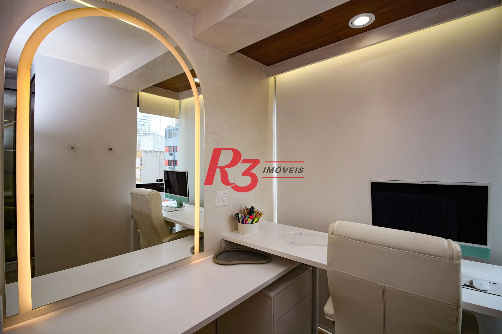 Apartamento com 2 dormitórios à venda, 83 m² por R$ 1.550.000,00 - Boqueirão - Santos/SP