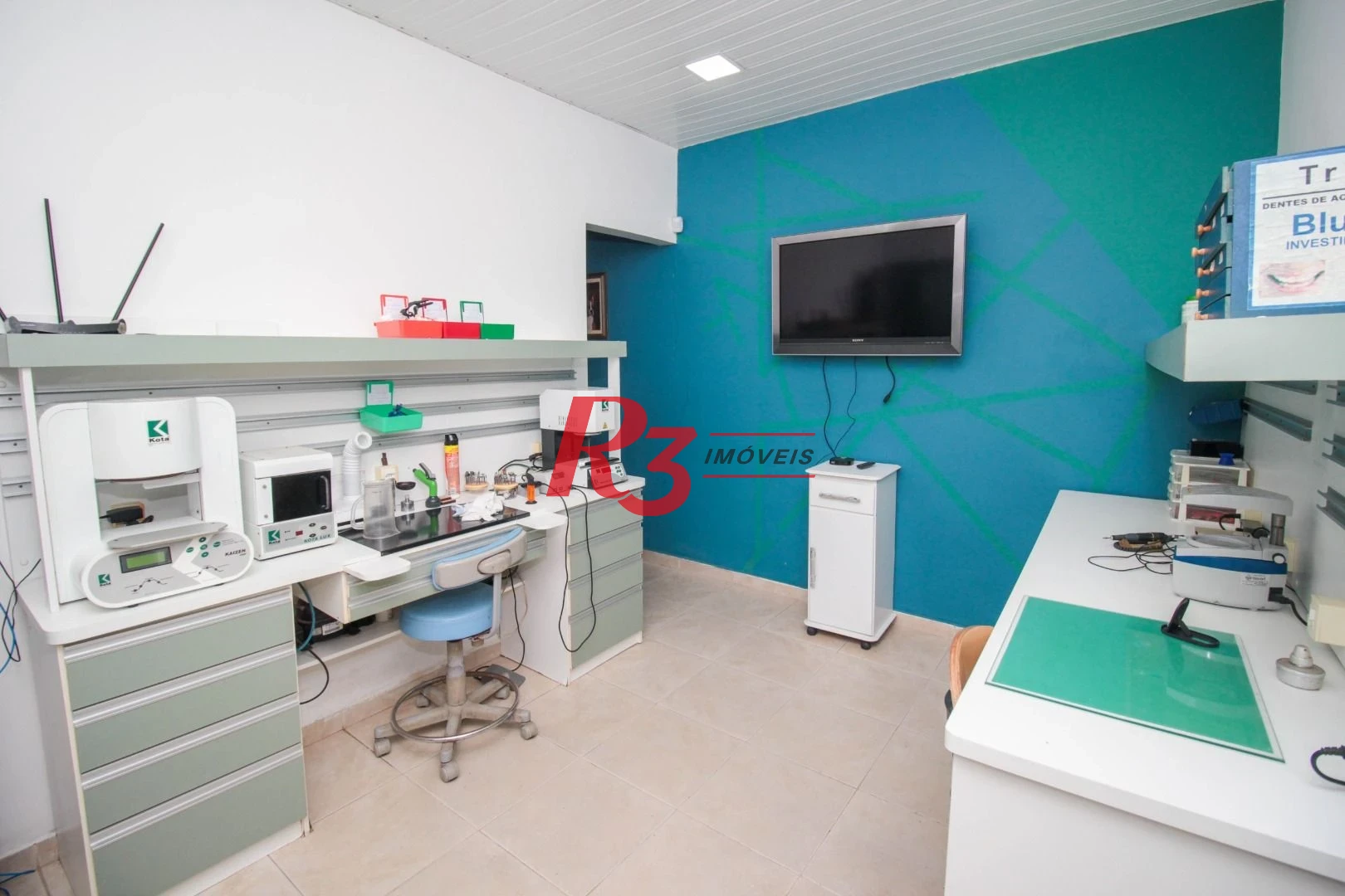 Sobrado com 4 dormitórios para alugar, 236 m² por R$ 18.104,17/mês - Embaré - Santos/SP