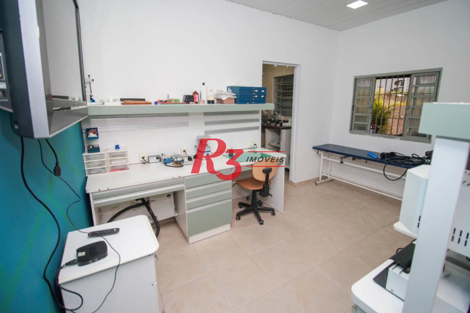 Sobrado com 4 dormitórios para alugar, 236 m² por R$ 18.104,17/mês - Embaré - Santos/SP
