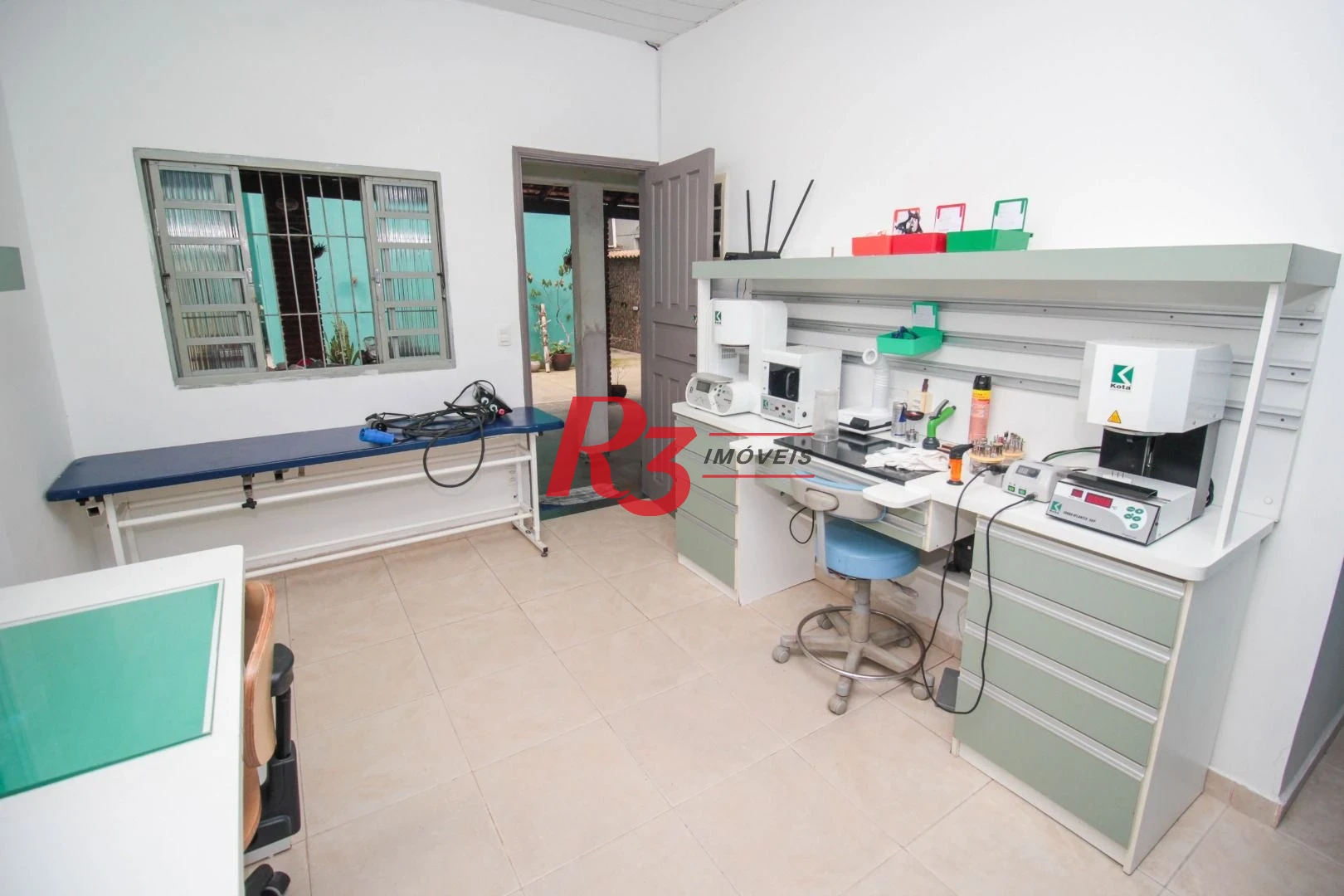 Sobrado com 4 dormitórios para alugar, 236 m² por R$ 18.104,17/mês - Embaré - Santos/SP