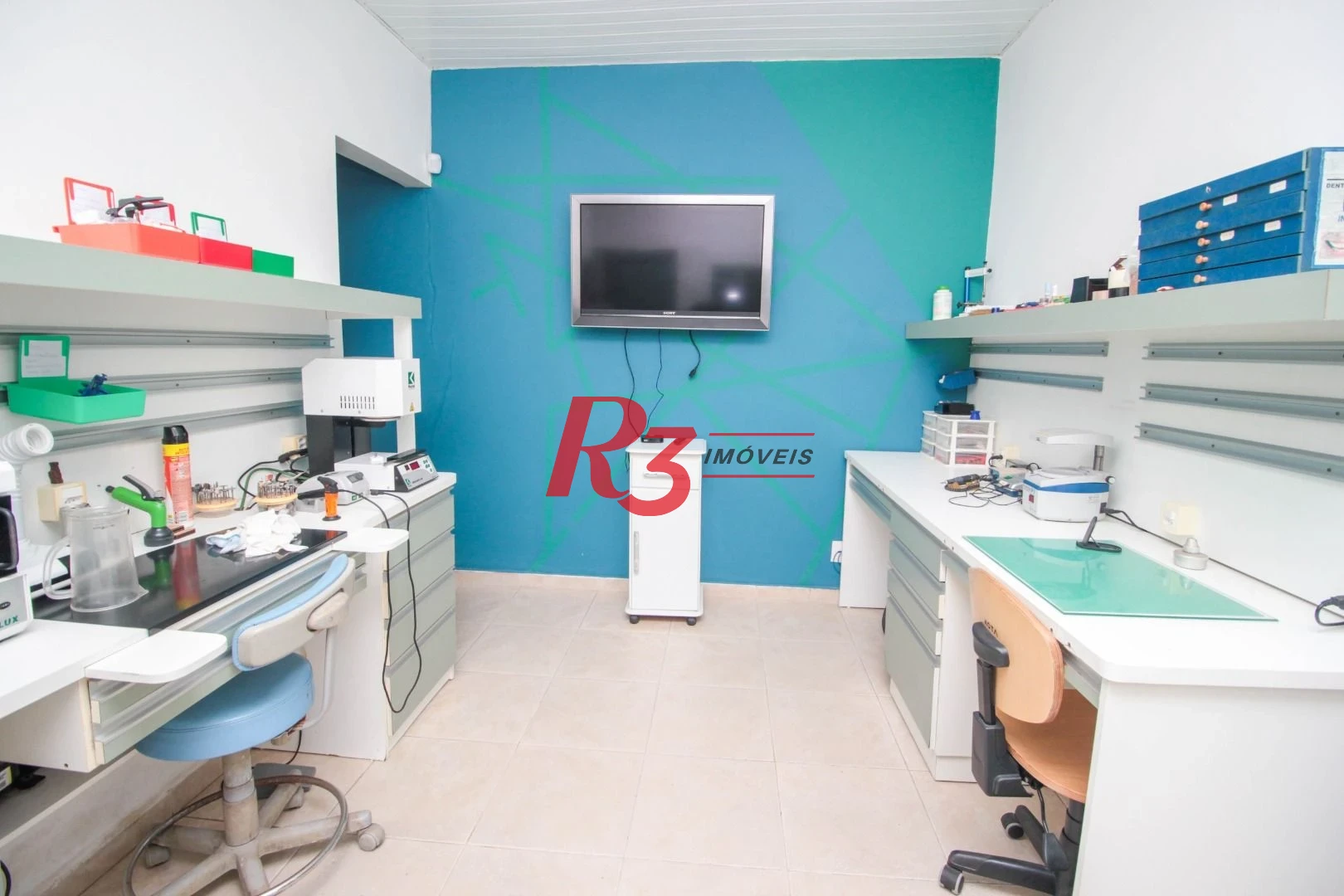 Sobrado com 4 dormitórios para alugar, 236 m² por R$ 18.104,17/mês - Embaré - Santos/SP