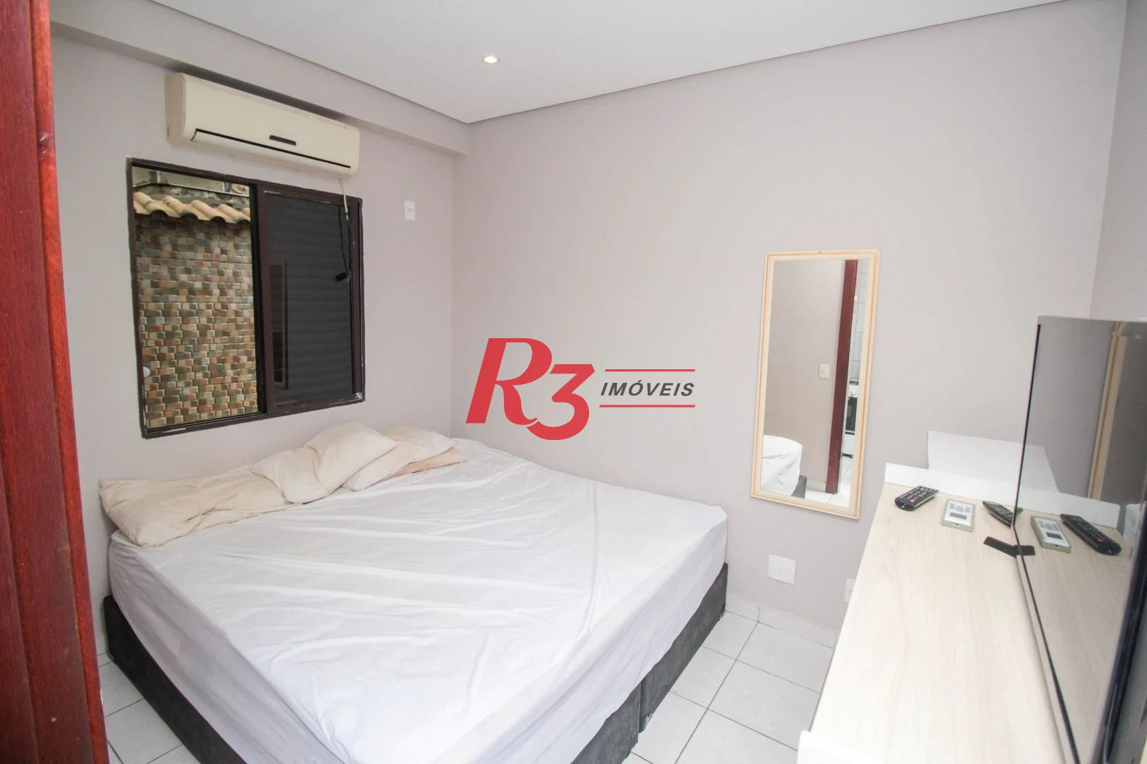 Sobrado com 4 dormitórios para alugar, 236 m² por R$ 18.104,17/mês - Embaré - Santos/SP