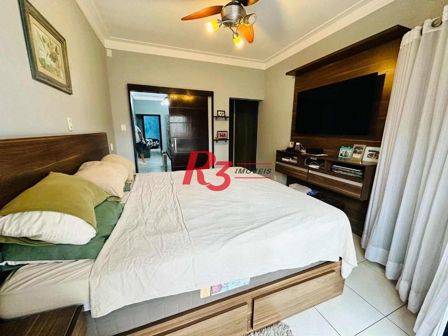 Sobrado com 4 dormitórios para alugar, 236 m² por R$ 18.104,17/mês - Embaré - Santos/SP
