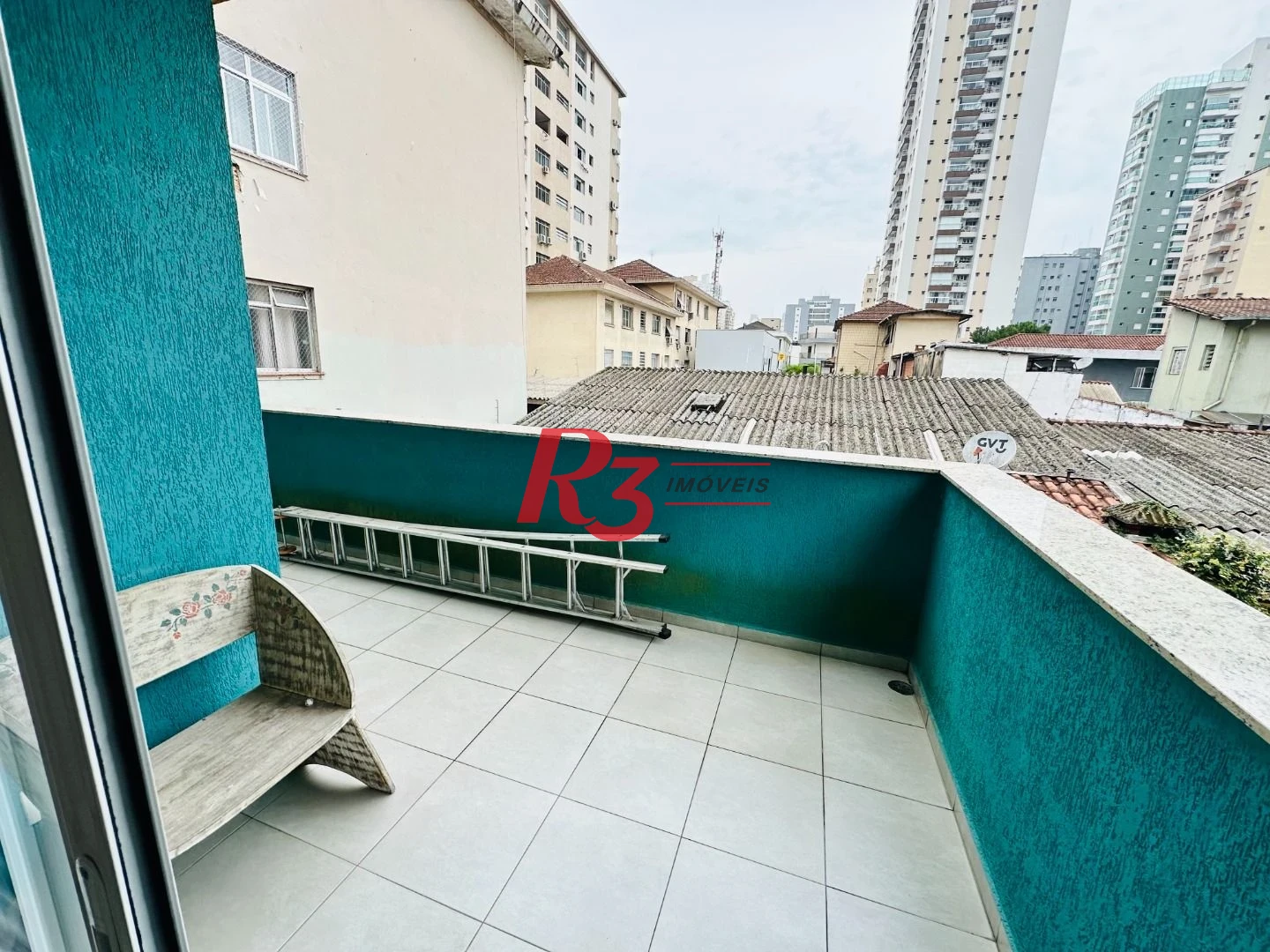 Sobrado com 4 dormitórios para alugar, 236 m² por R$ 18.104,17/mês - Embaré - Santos/SP