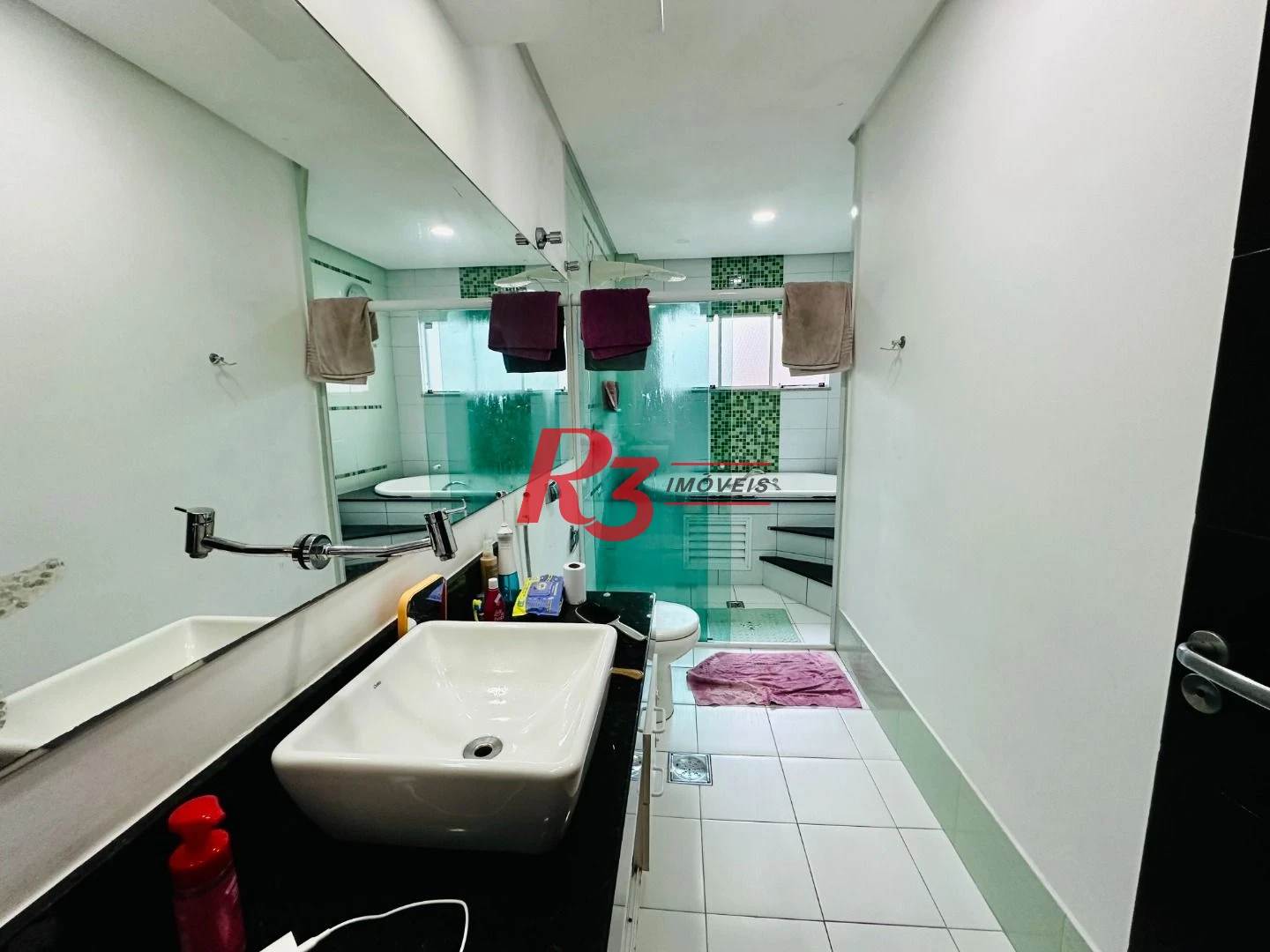 Sobrado com 4 dormitórios para alugar, 236 m² por R$ 18.104,17/mês - Embaré - Santos/SP