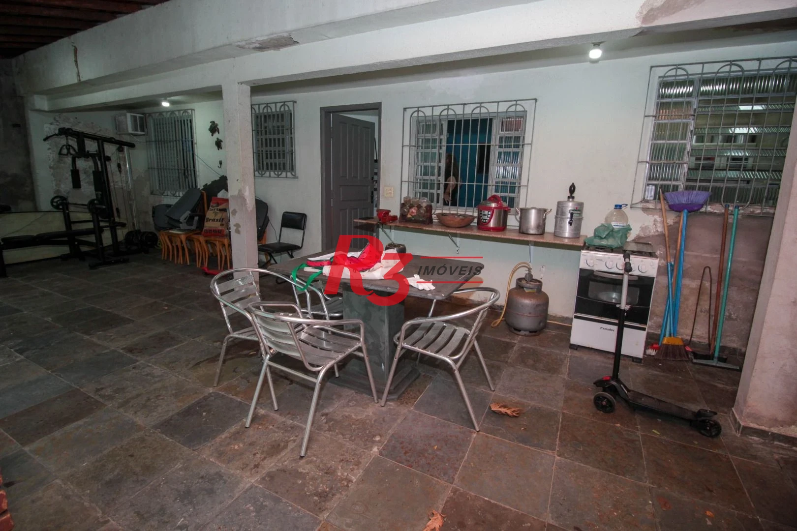 Sobrado com 4 dormitórios para alugar, 236 m² por R$ 18.104,17/mês - Embaré - Santos/SP