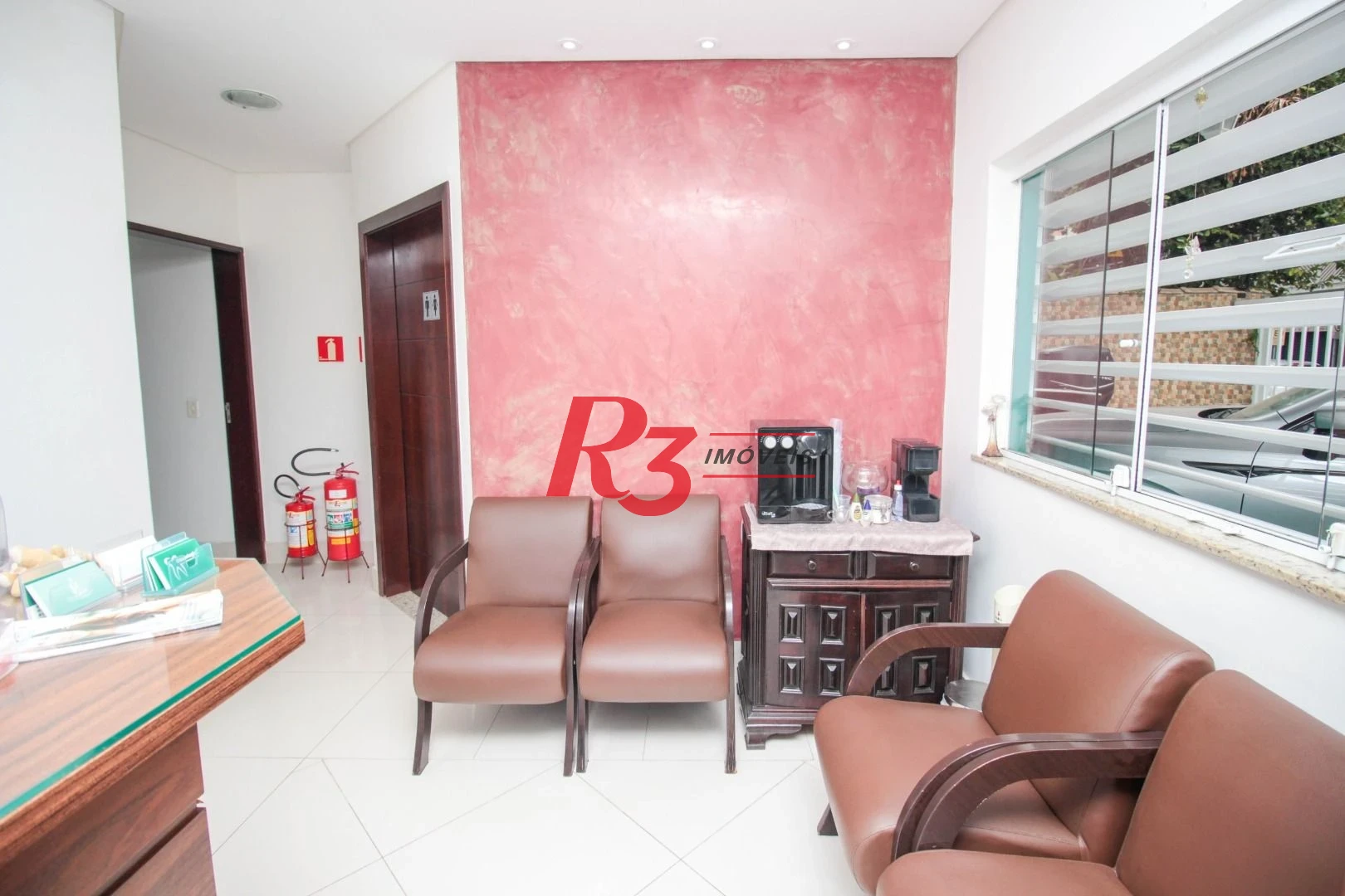 Sobrado com 4 dormitórios para alugar, 236 m² por R$ 18.104,17/mês - Embaré - Santos/SP