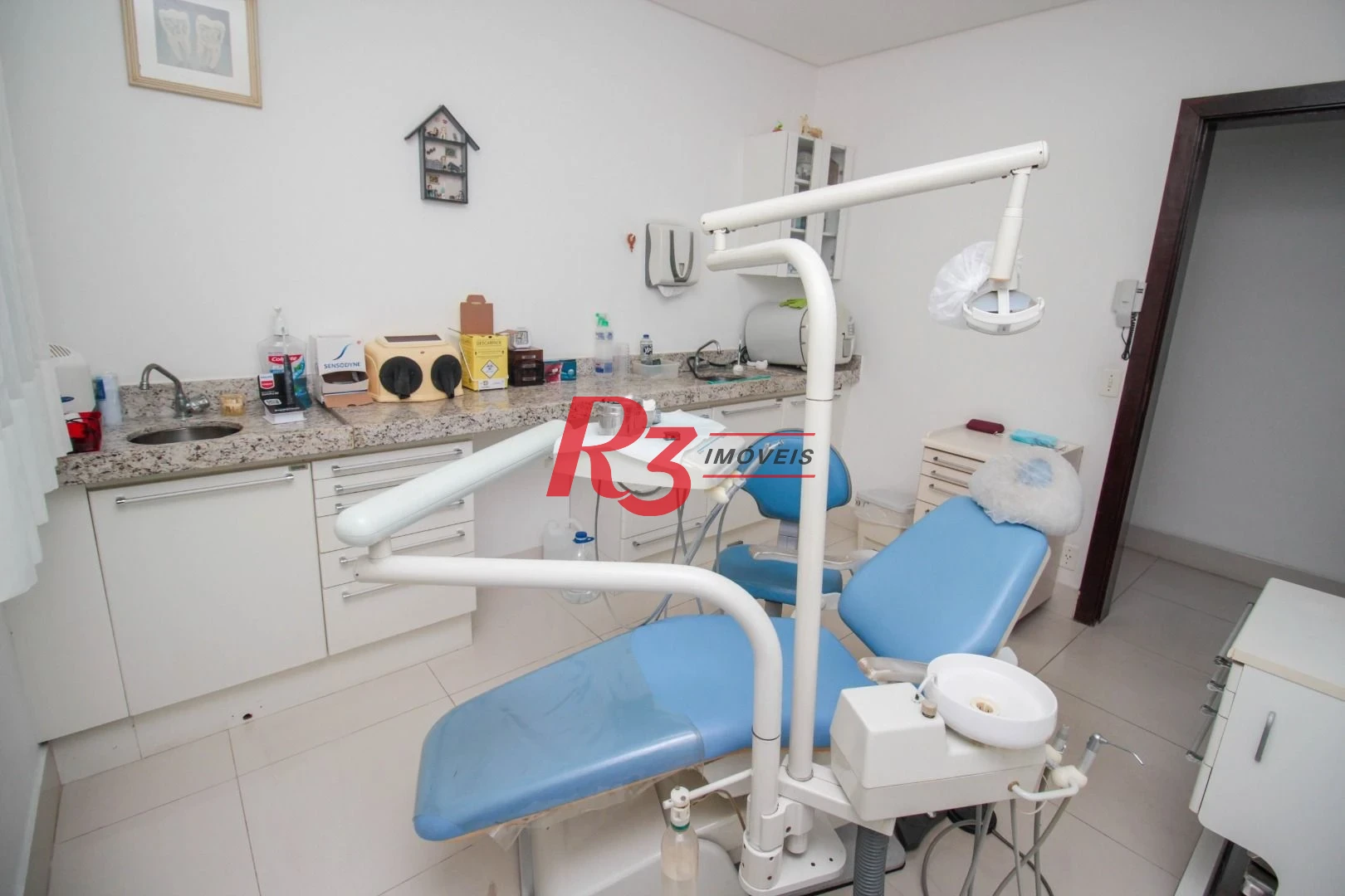 Sobrado com 4 dormitórios para alugar, 236 m² por R$ 18.104,17/mês - Embaré - Santos/SP