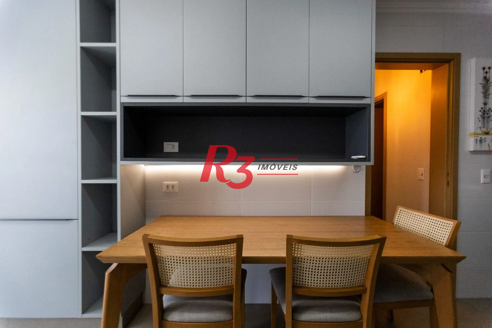 Apartamento com 3 dormitórios para alugar, 134 m² por R$ 12.500,02/mês - Gonzaga - Santos/SP