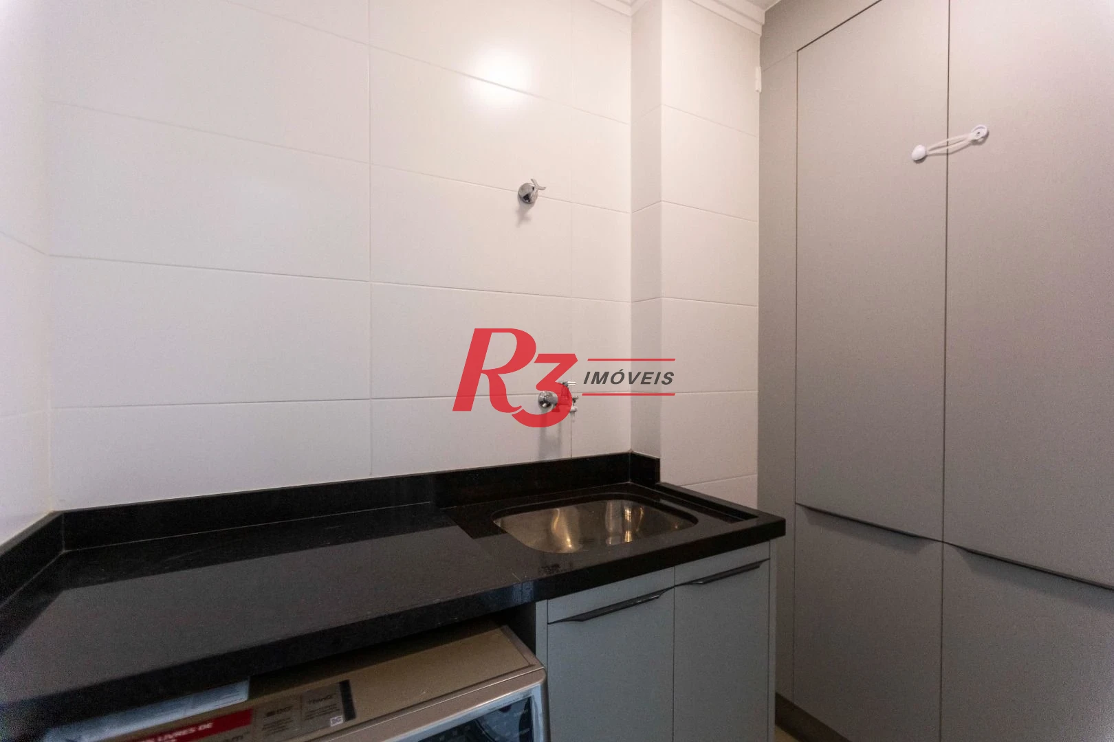Apartamento com 3 dormitórios para alugar, 134 m² por R$ 12.500,02/mês - Gonzaga - Santos/SP