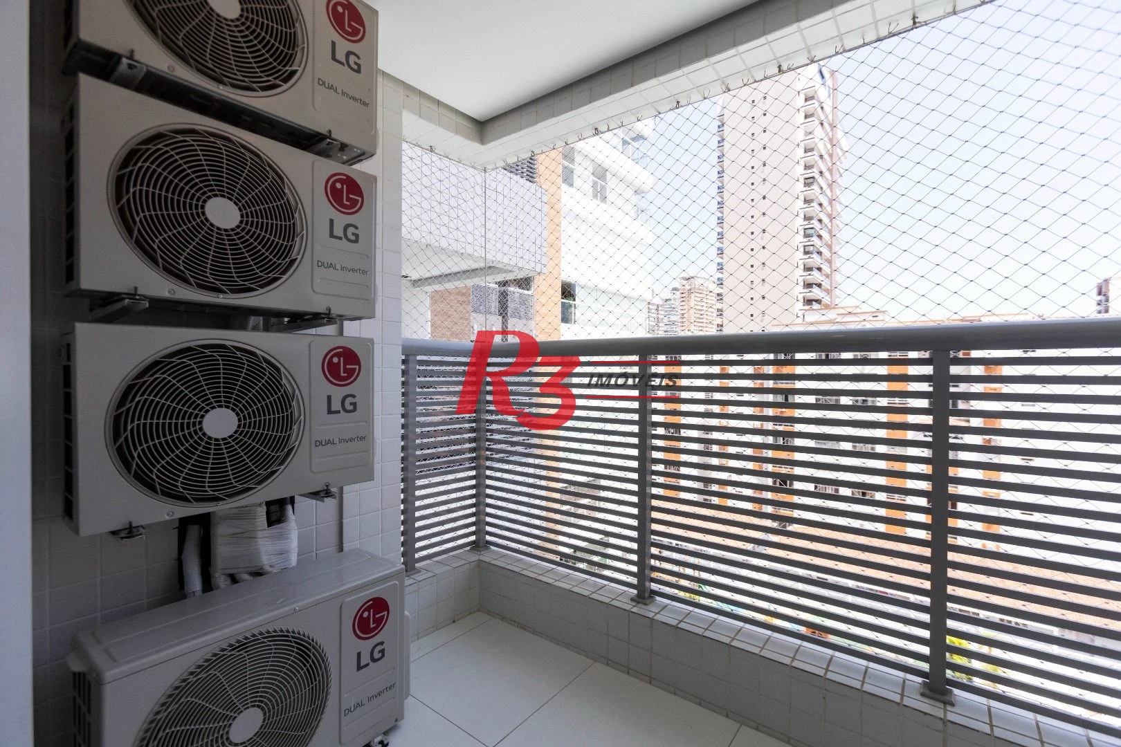 Apartamento com 3 dormitórios para alugar, 134 m² por R$ 12.500,02/mês - Gonzaga - Santos/SP