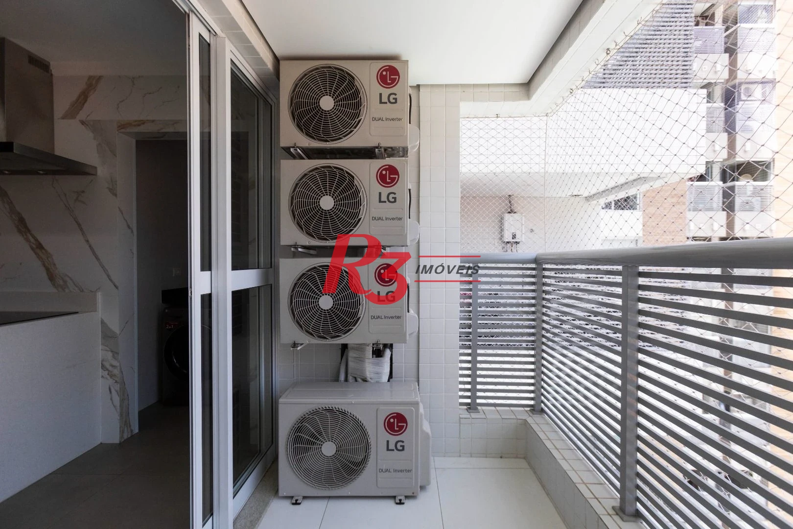 Apartamento com 3 dormitórios para alugar, 134 m² por R$ 12.500,02/mês - Gonzaga - Santos/SP