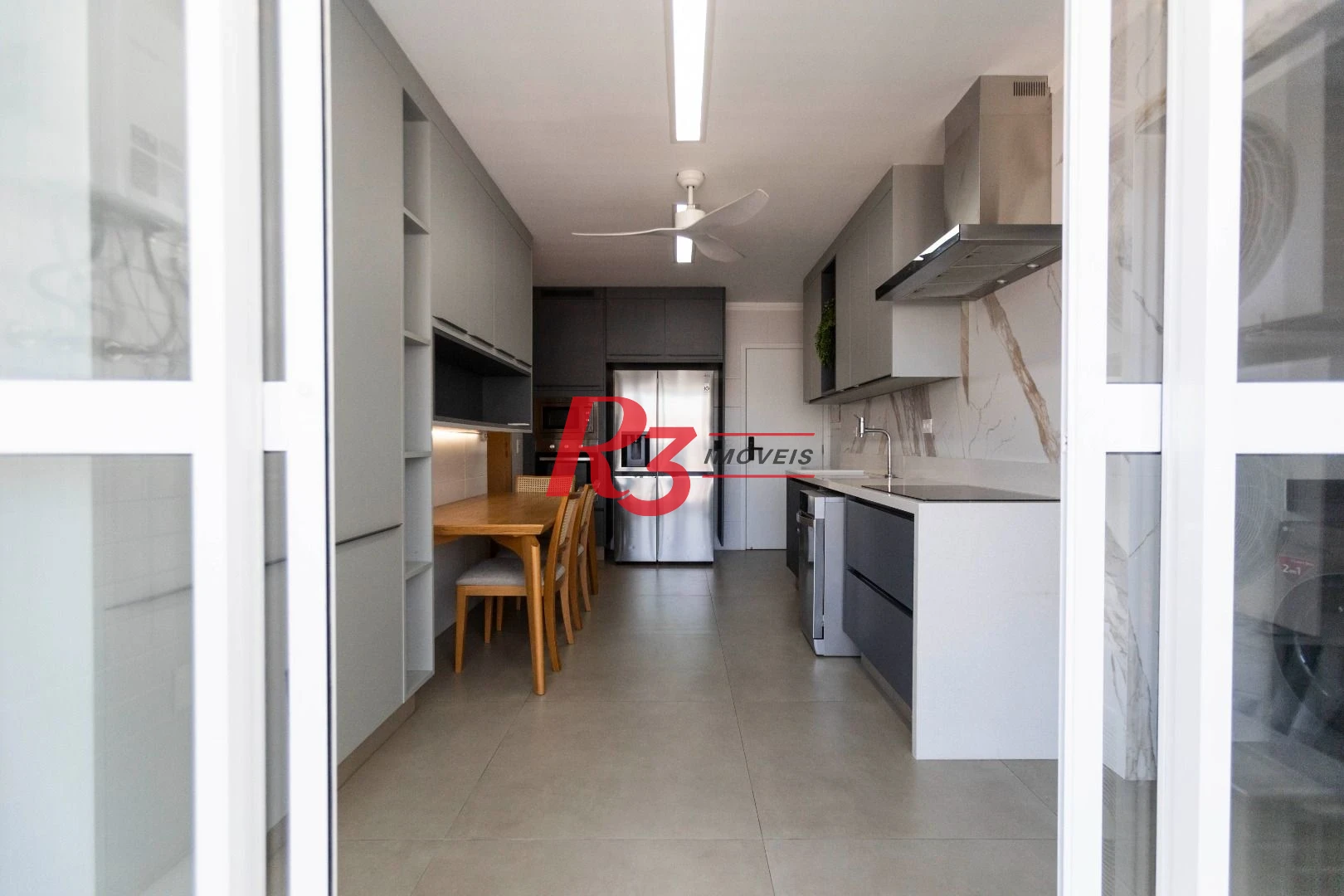 Apartamento com 3 dormitórios para alugar, 134 m² por R$ 12.500,02/mês - Gonzaga - Santos/SP