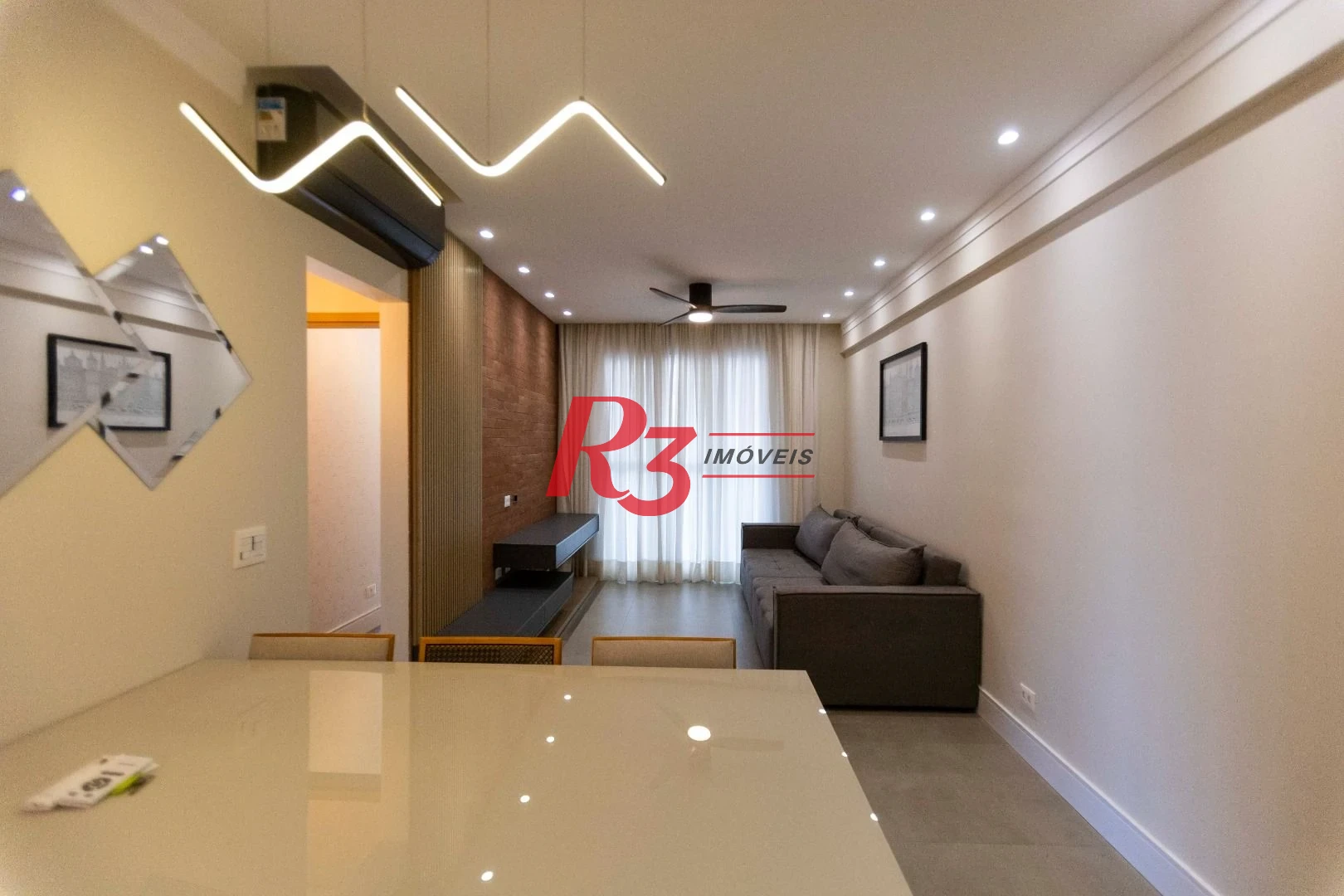 Apartamento com 3 dormitórios para alugar, 134 m² por R$ 12.500,02/mês - Gonzaga - Santos/SP