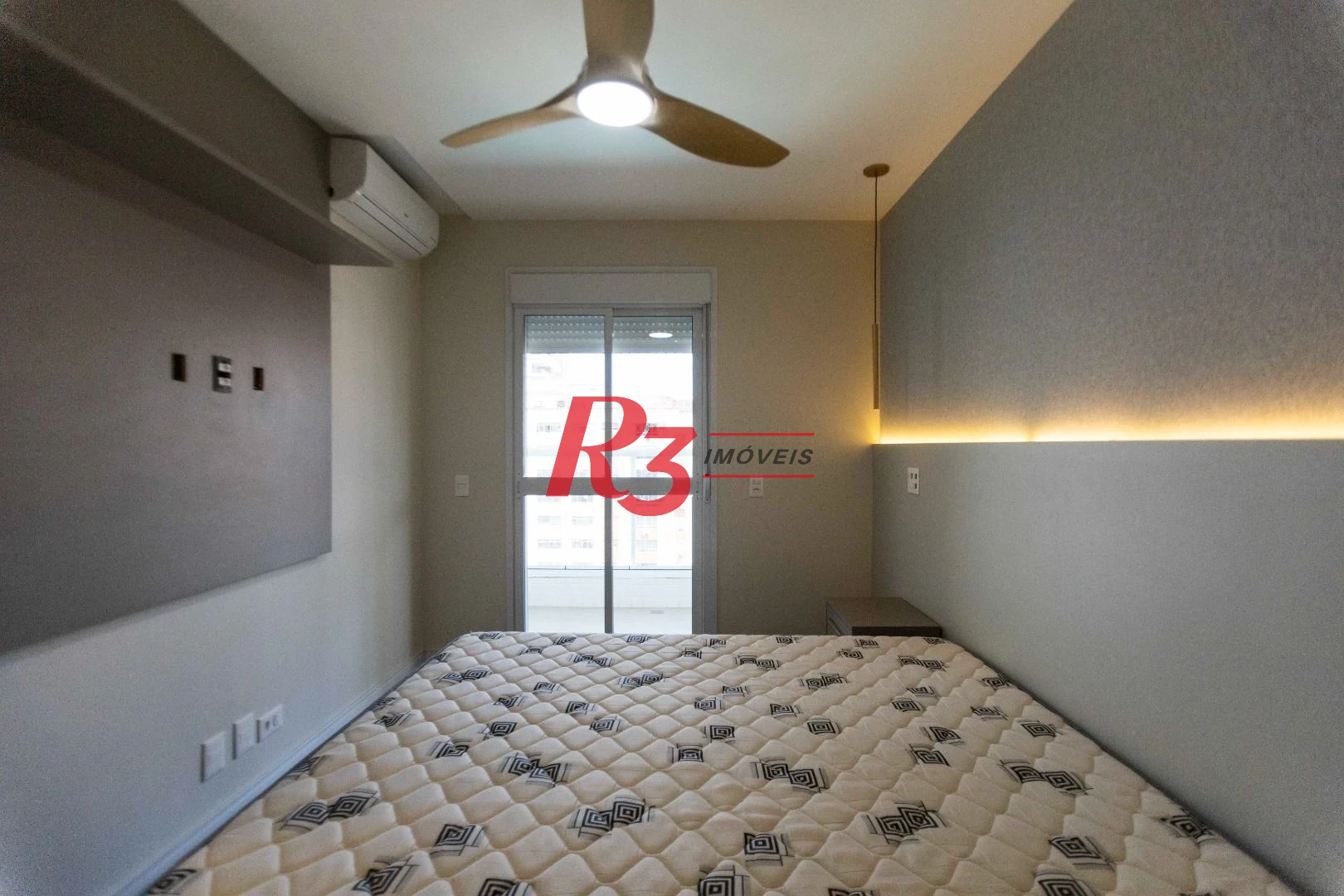 Apartamento com 3 dormitórios para alugar, 134 m² por R$ 12.500,02/mês - Gonzaga - Santos/SP