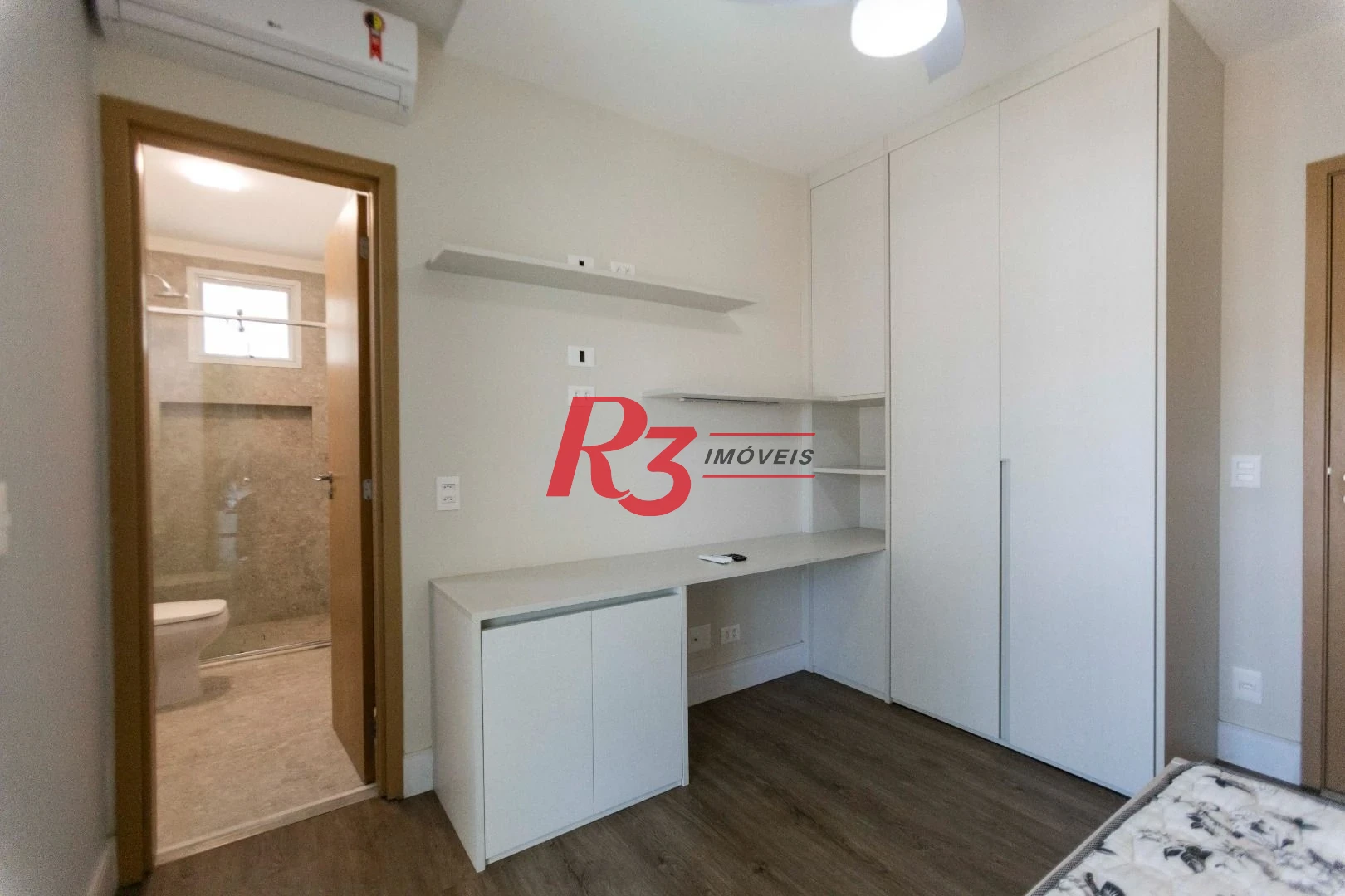 Apartamento com 3 dormitórios para alugar, 134 m² por R$ 12.500,02/mês - Gonzaga - Santos/SP