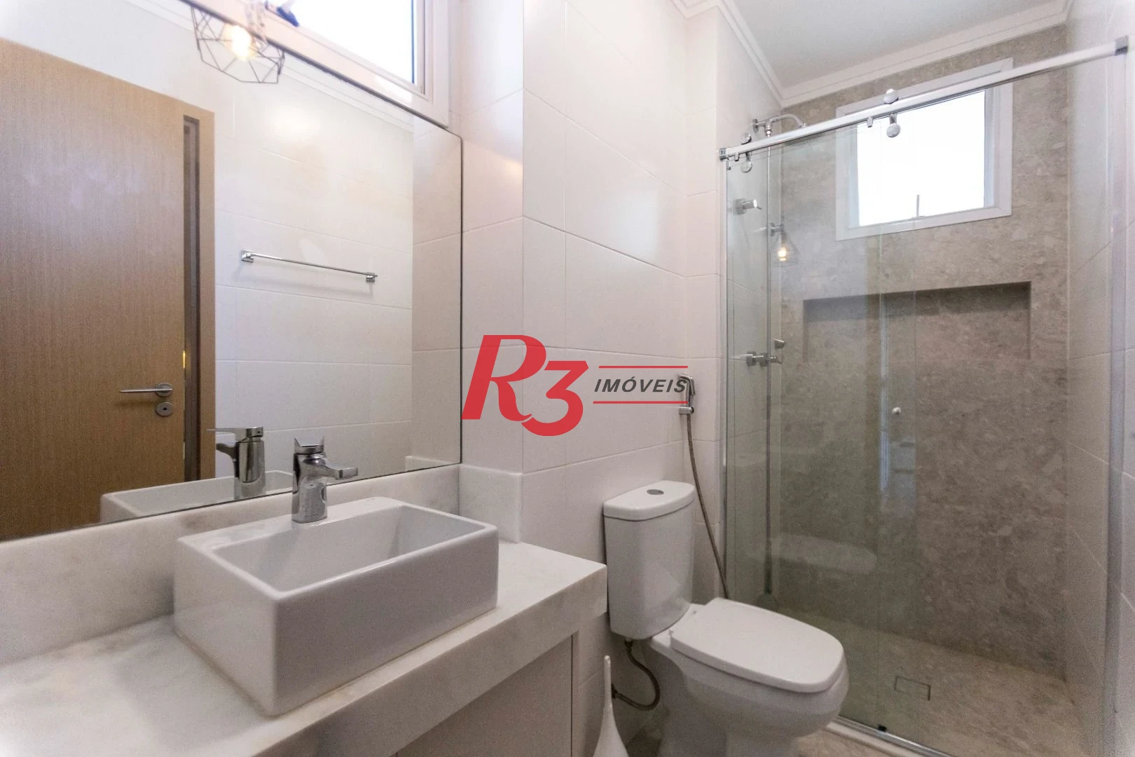 Apartamento com 3 dormitórios para alugar, 134 m² por R$ 12.500,02/mês - Gonzaga - Santos/SP