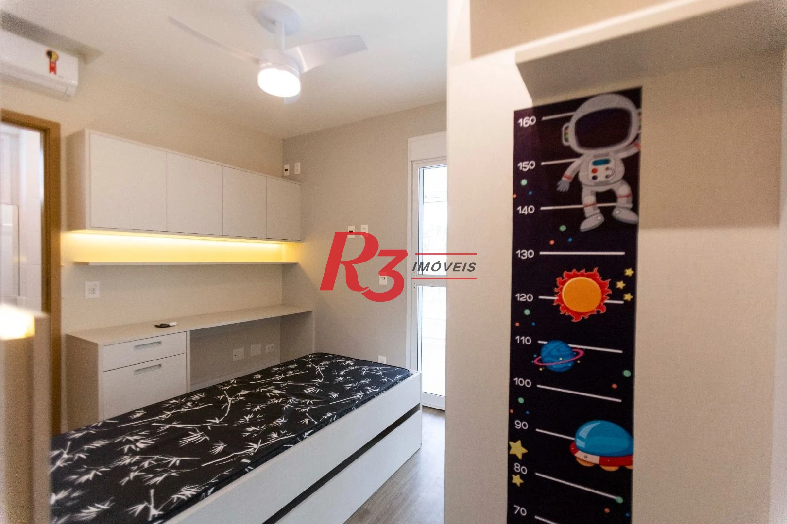 Apartamento com 3 dormitórios para alugar, 134 m² por R$ 12.500,02/mês - Gonzaga - Santos/SP