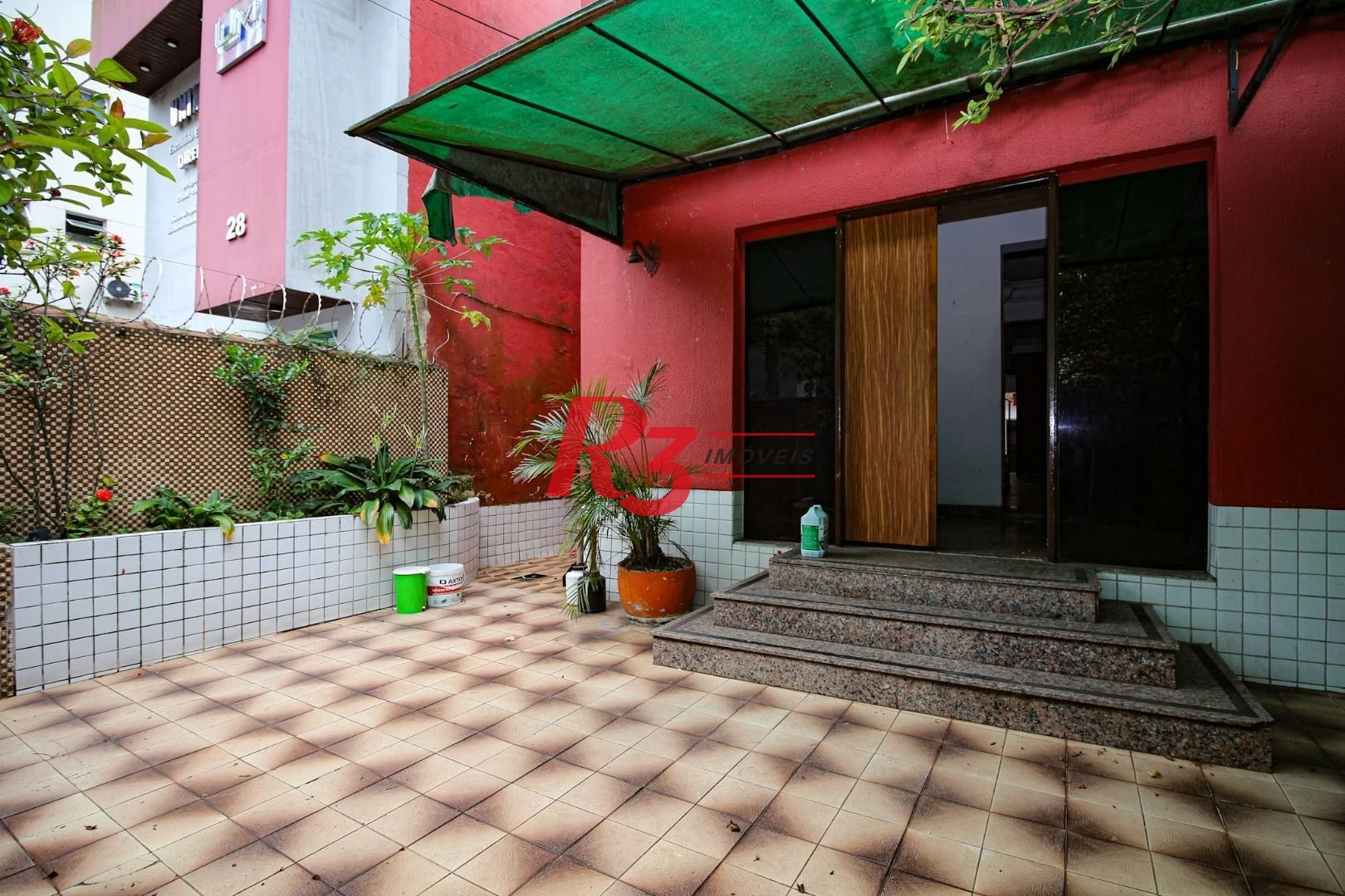 Casa com 9 dormitórios para alugar, 250 m² por R$ 15.890,00/mês - Encruzilhada - Santos/SP