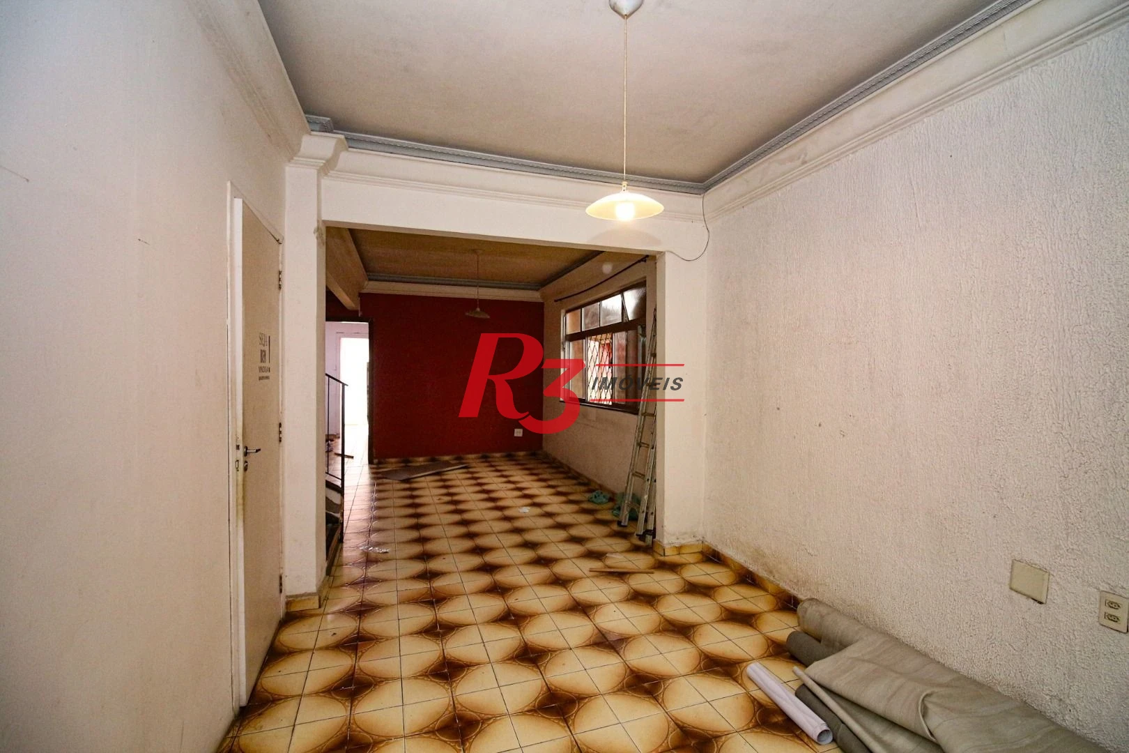 Casa com 9 dormitórios para alugar, 250 m² por R$ 15.890,00/mês - Encruzilhada - Santos/SP