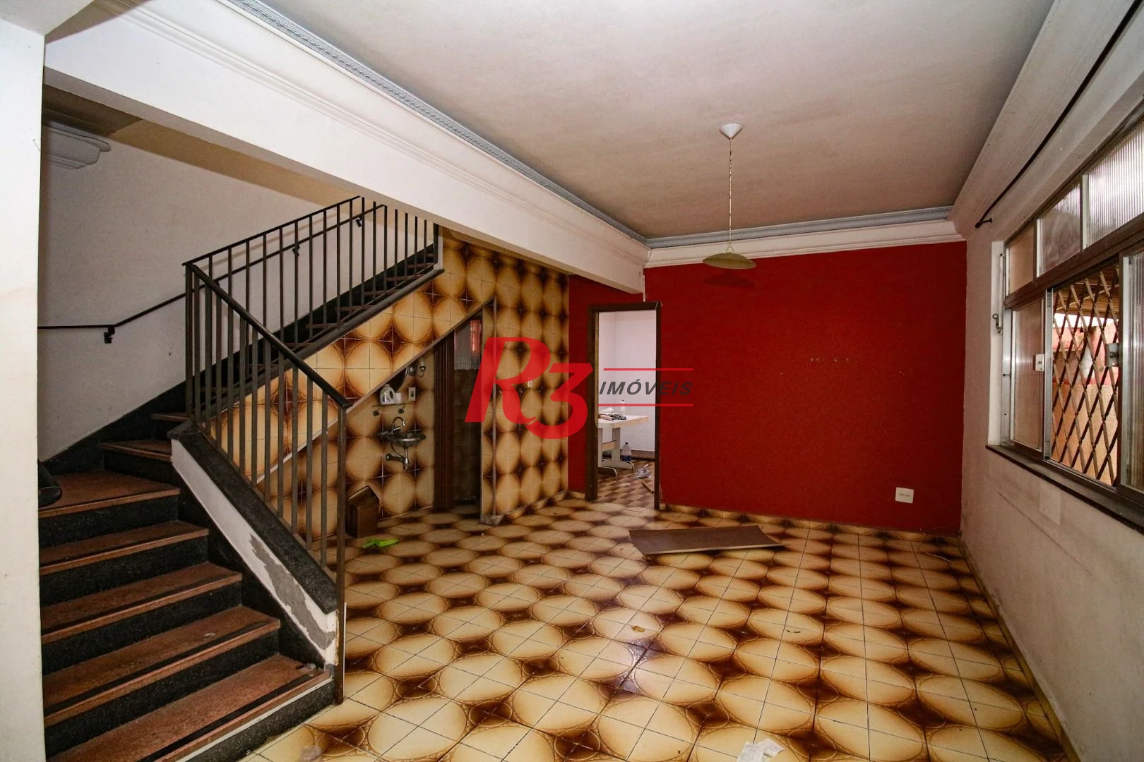 Casa com 9 dormitórios para alugar, 250 m² por R$ 15.890,00/mês - Encruzilhada - Santos/SP