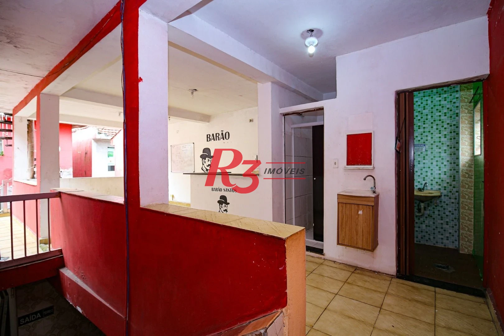 Casa com 9 dormitórios para alugar, 250 m² por R$ 15.890,00/mês - Encruzilhada - Santos/SP