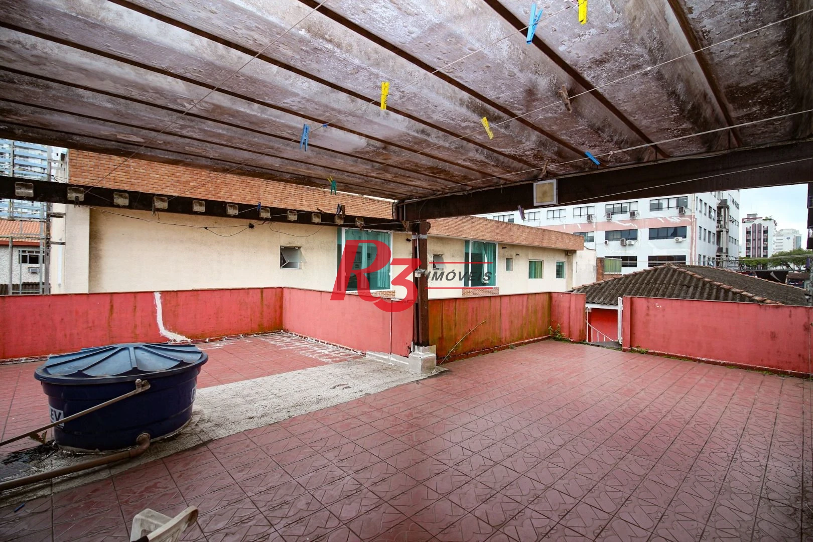 Casa com 9 dormitórios para alugar, 250 m² por R$ 15.890,00/mês - Encruzilhada - Santos/SP