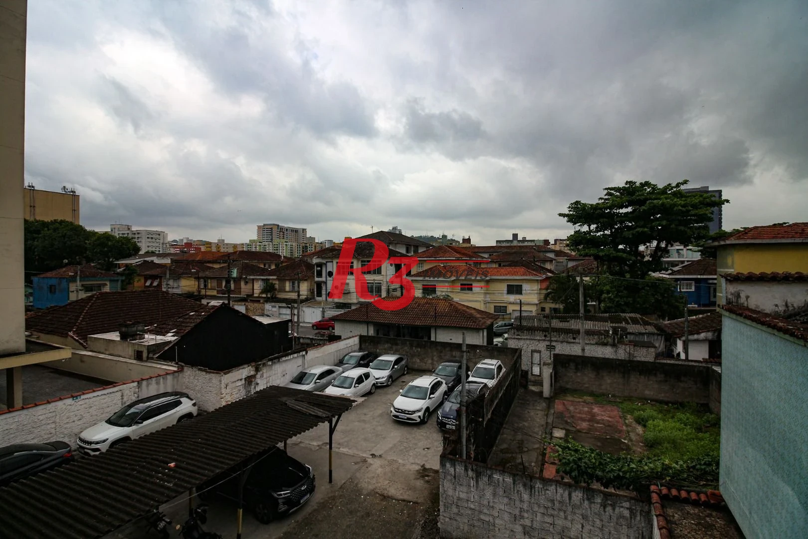 Casa com 9 dormitórios para alugar, 250 m² por R$ 15.890,00/mês - Encruzilhada - Santos/SP