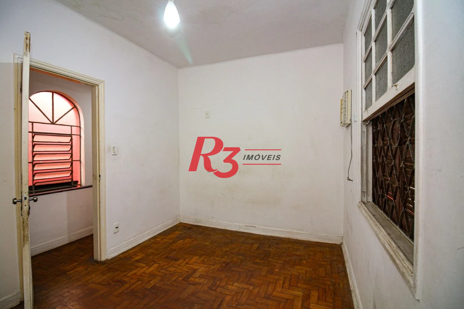Casa com 9 dormitórios para alugar, 250 m² por R$ 15.890,00/mês - Encruzilhada - Santos/SP