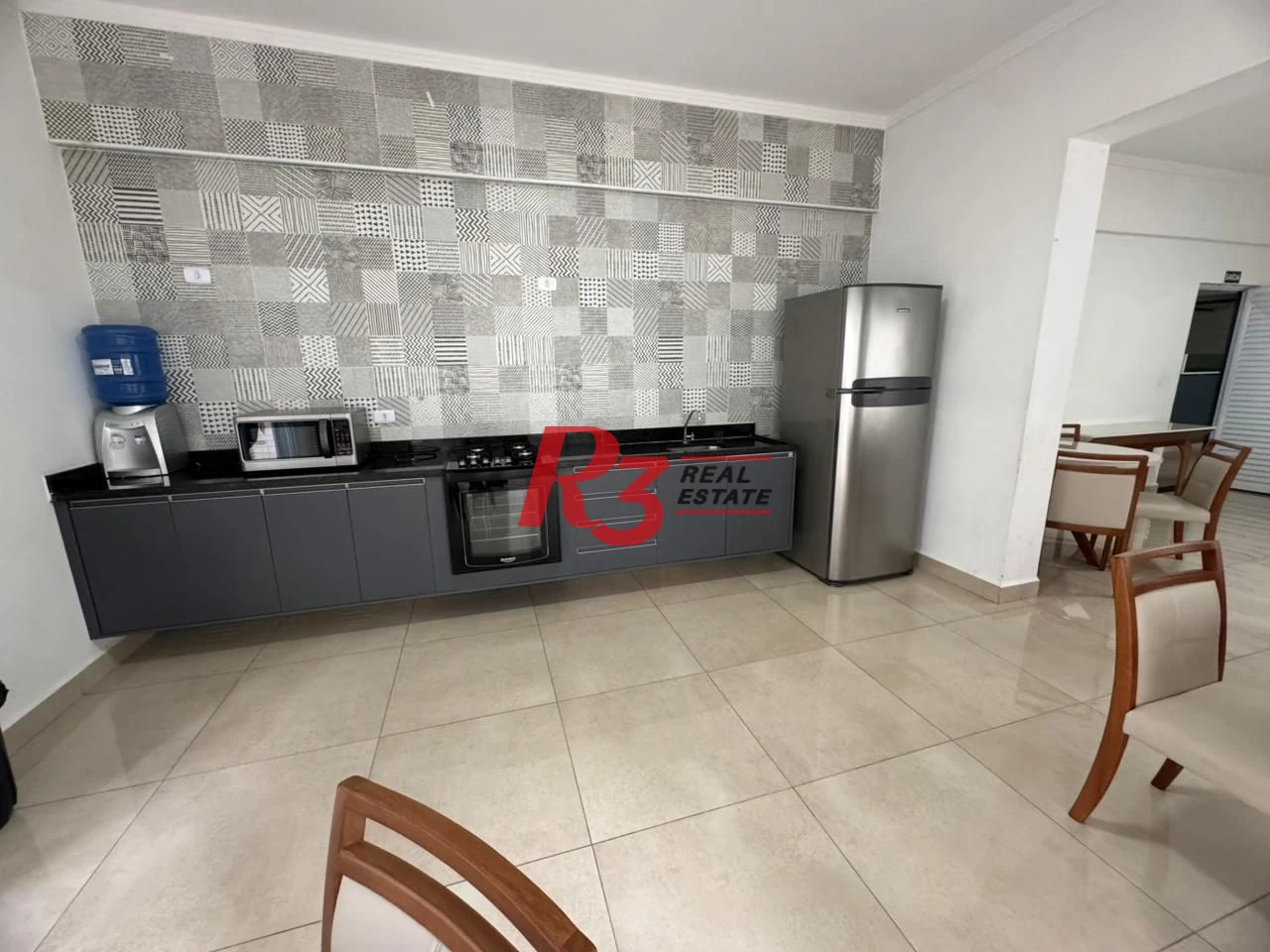 Apartamento com 2 dormitórios à venda, 55 m² por R$ 540.000,00 - Macuco - Santos/SP