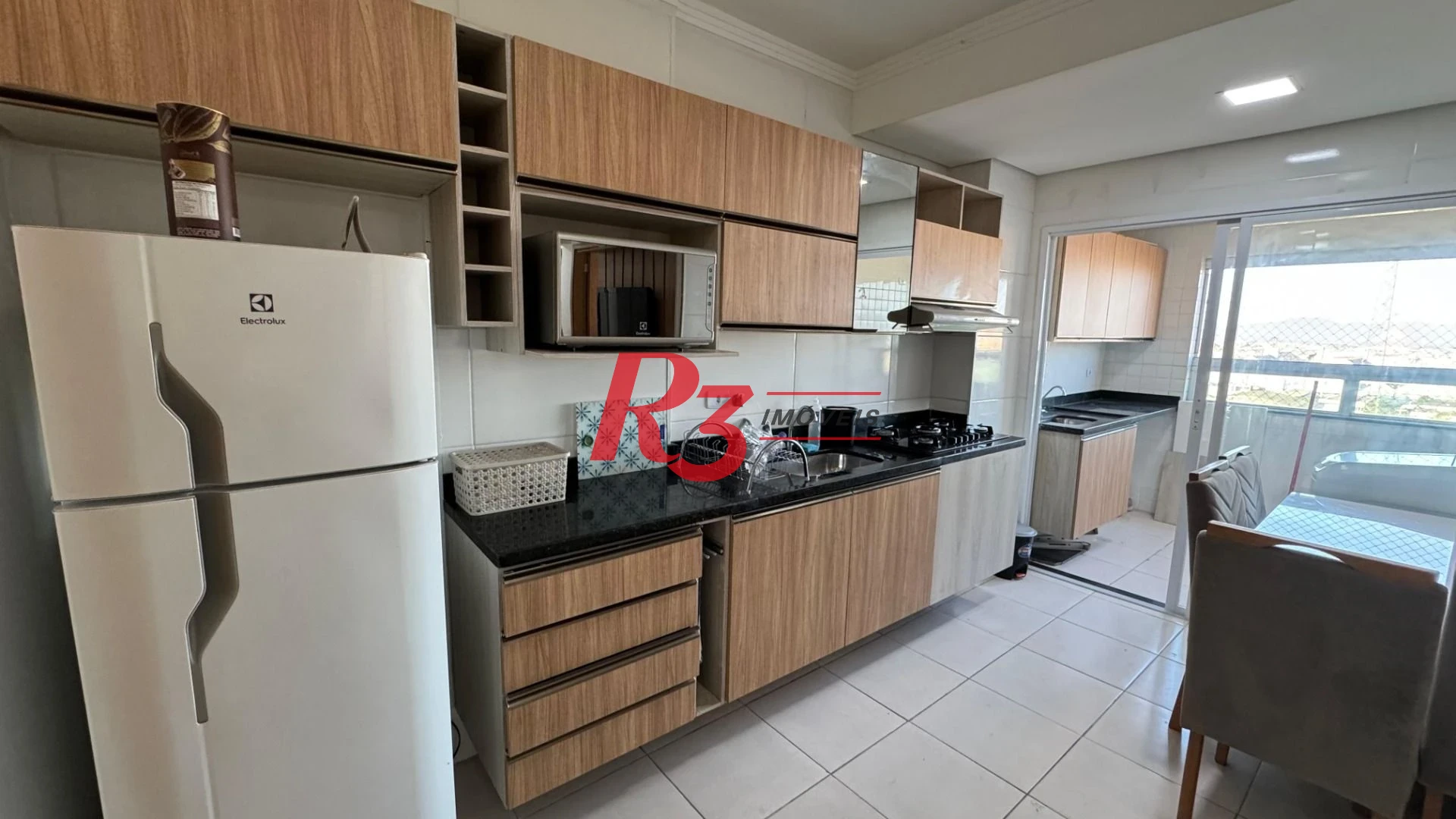 Apartamento com 2 dormitórios à venda, 55 m² por R$ 540.000,00 - Macuco - Santos/SP