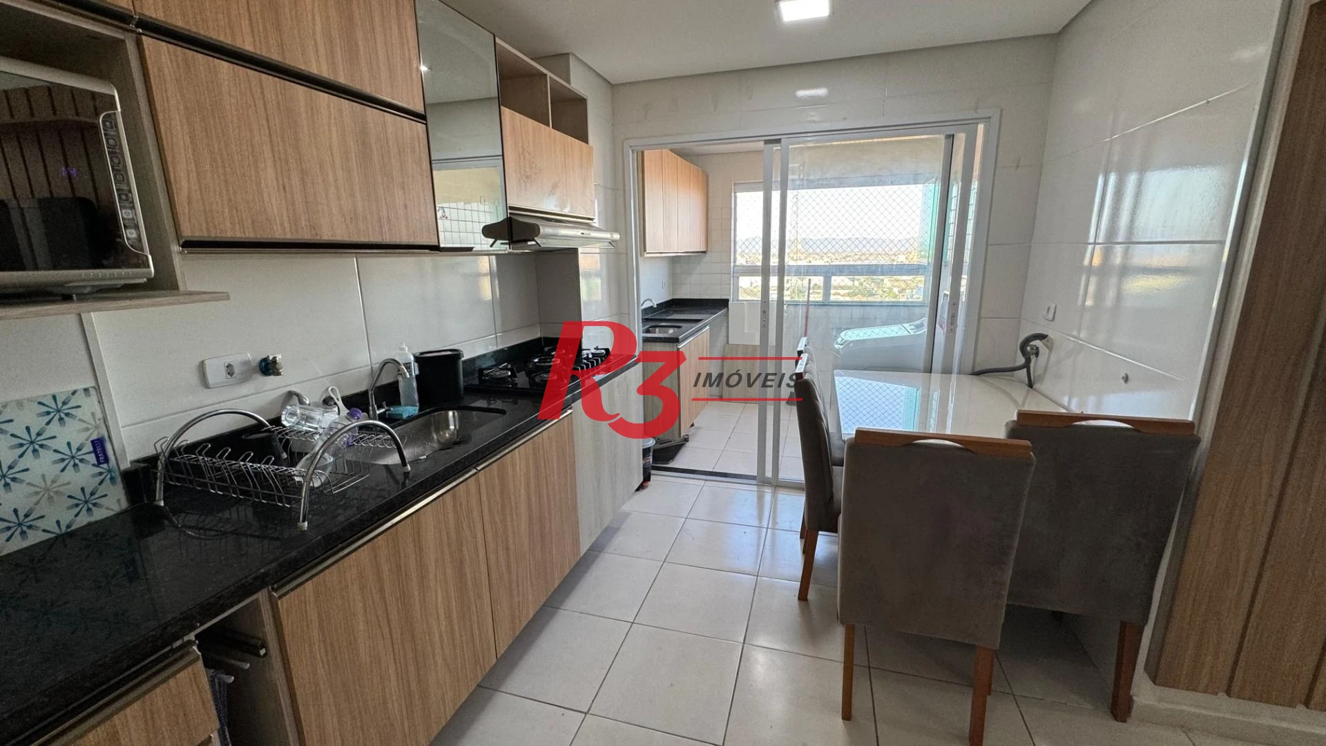 Apartamento com 2 dormitórios à venda, 55 m² por R$ 540.000,00 - Macuco - Santos/SP
