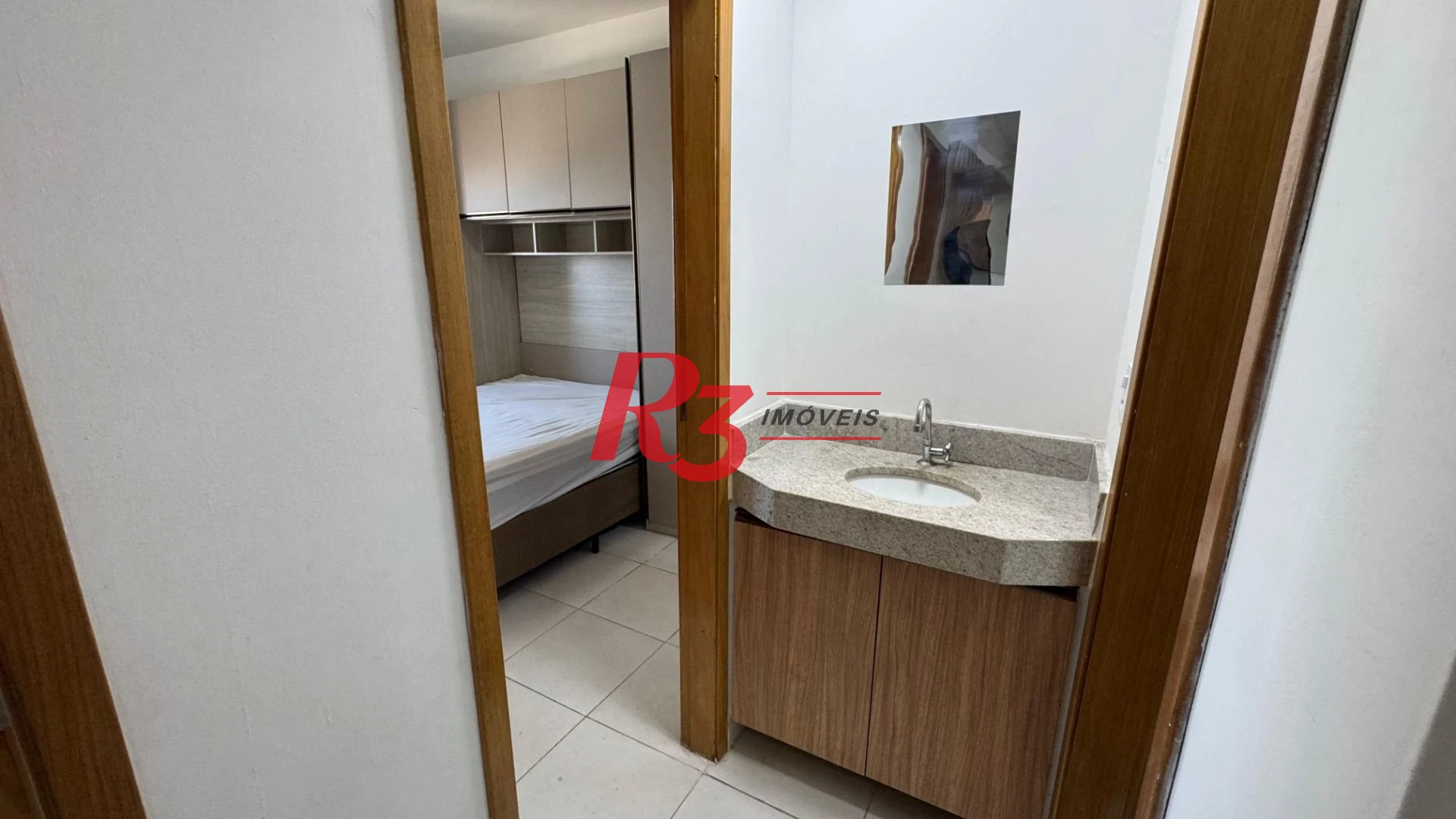 Apartamento com 2 dormitórios à venda, 55 m² por R$ 540.000,00 - Macuco - Santos/SP