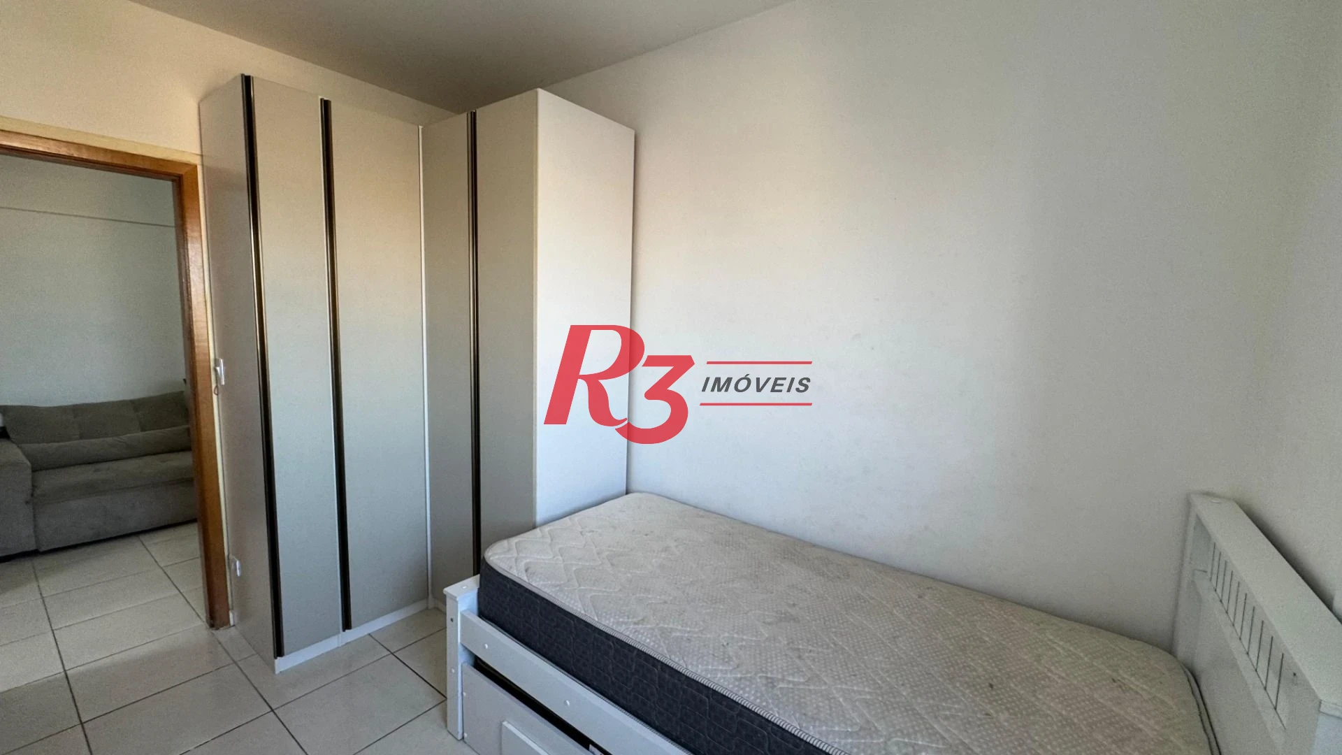 Apartamento com 2 dormitórios à venda, 55 m² por R$ 540.000,00 - Macuco - Santos/SP