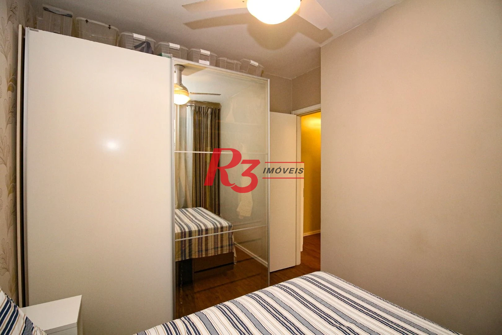 Apartamento com 2 dormitórios à venda, 43 m² por R$ 280.000,00 - Castelo - Santos/SP