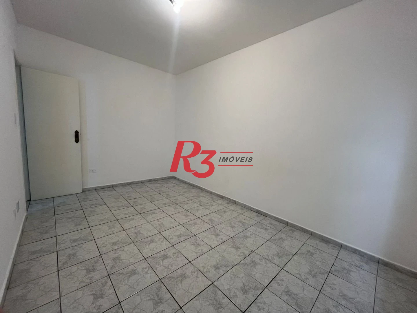Apartamento com 2 dormitórios à venda, 116 m² por R$ 650.000,00 - José Menino - Santos/SP