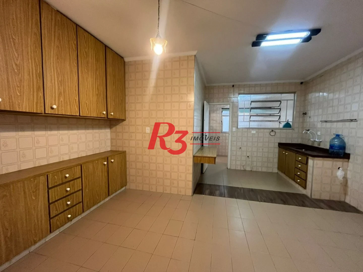 Apartamento com 2 dormitórios à venda, 116 m² por R$ 650.000,00 - José Menino - Santos/SP