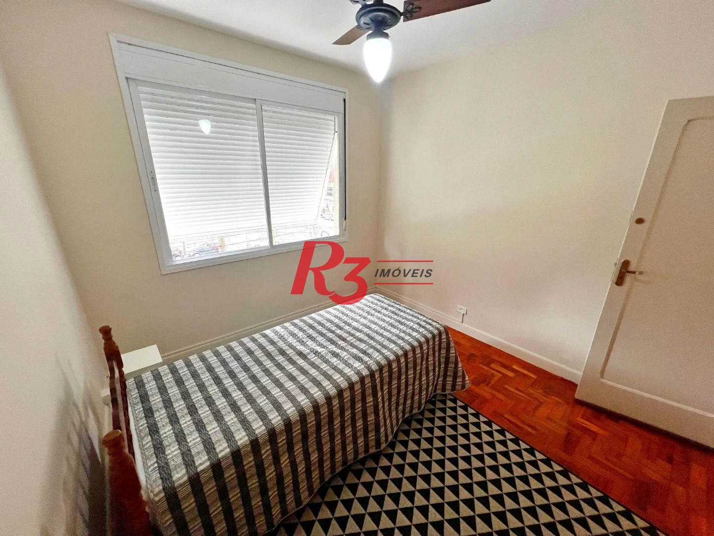 Apartamento com 3 dormitórios à venda, 90 m² por R$ 600.000,00 - Gonzaga - Santos/SP