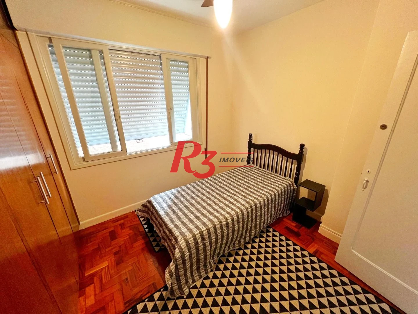 Apartamento com 3 dormitórios à venda, 90 m² por R$ 600.000,00 - Gonzaga - Santos/SP