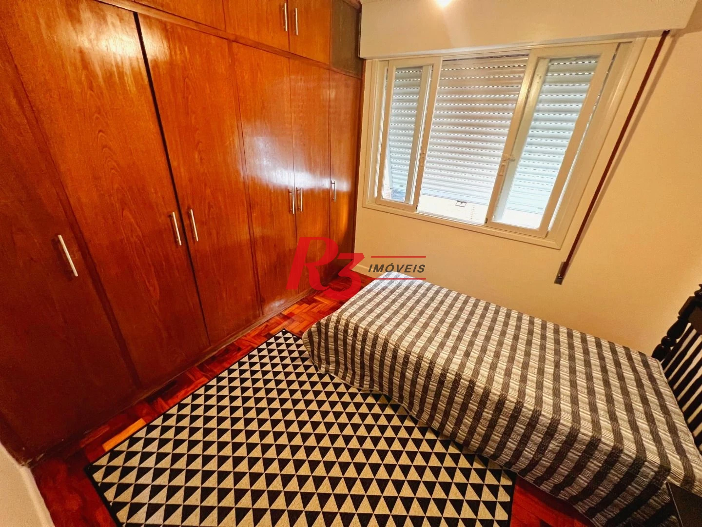 Apartamento com 3 dormitórios à venda, 90 m² por R$ 600.000,00 - Gonzaga - Santos/SP