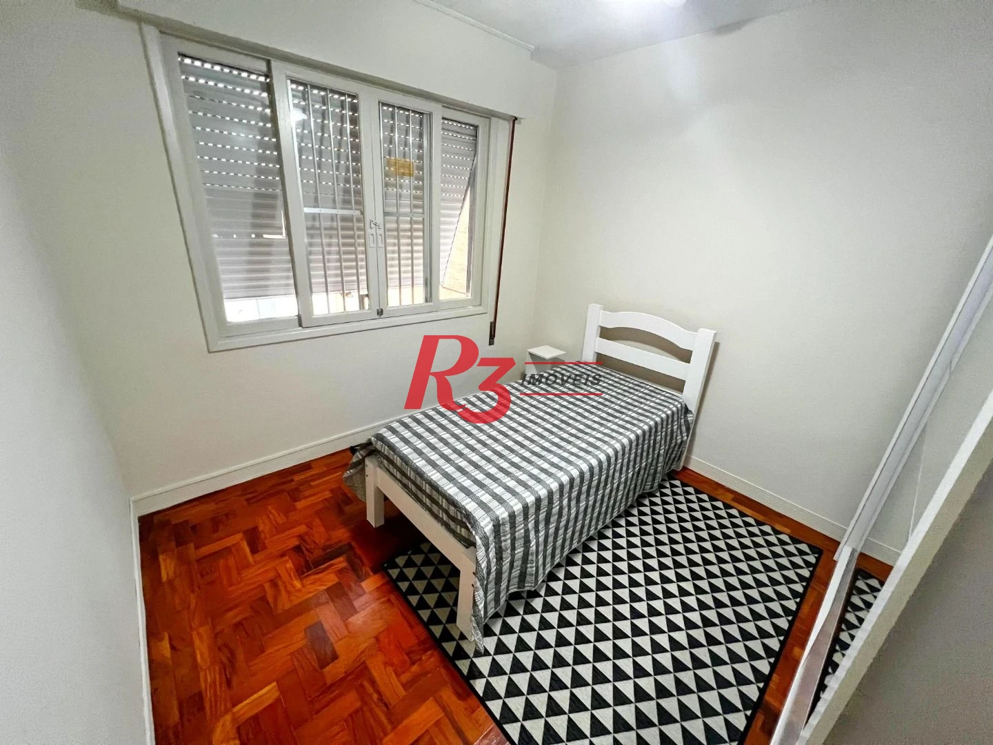 Apartamento com 3 dormitórios à venda, 90 m² por R$ 600.000,00 - Gonzaga - Santos/SP
