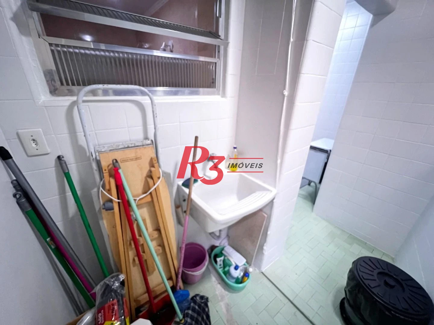 Apartamento com 3 dormitórios à venda, 90 m² por R$ 600.000,00 - Gonzaga - Santos/SP