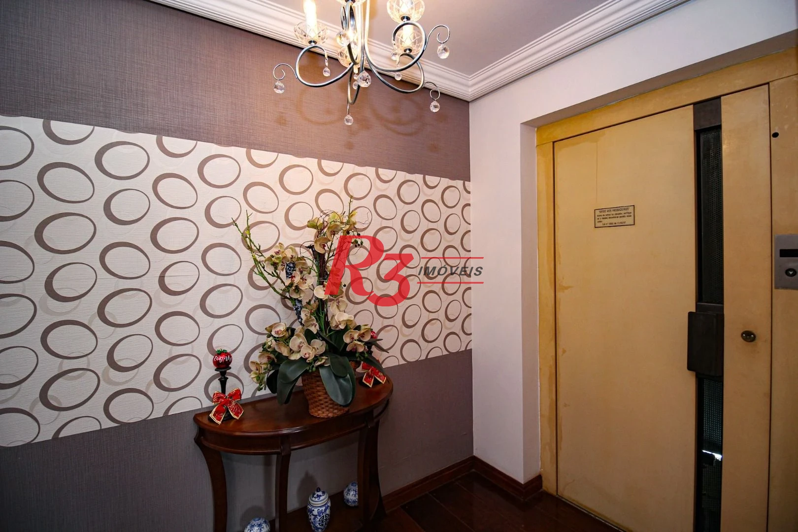 Cobertura com 4 dormitórios à venda, 970 m² por R$ 8.500.000,00 - Gonzaga - Santos/SP
