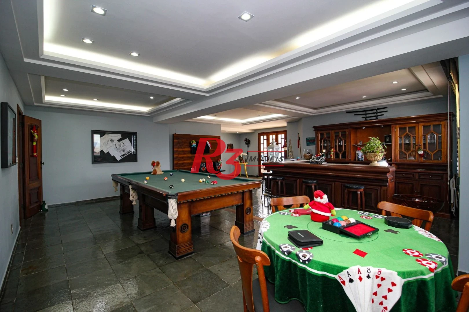 Cobertura com 4 dormitórios à venda, 970 m² por R$ 8.500.000,00 - Gonzaga - Santos/SP