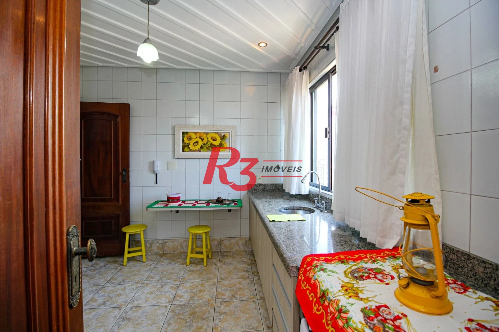 Cobertura com 4 dormitórios à venda, 970 m² por R$ 8.500.000,00 - Gonzaga - Santos/SP