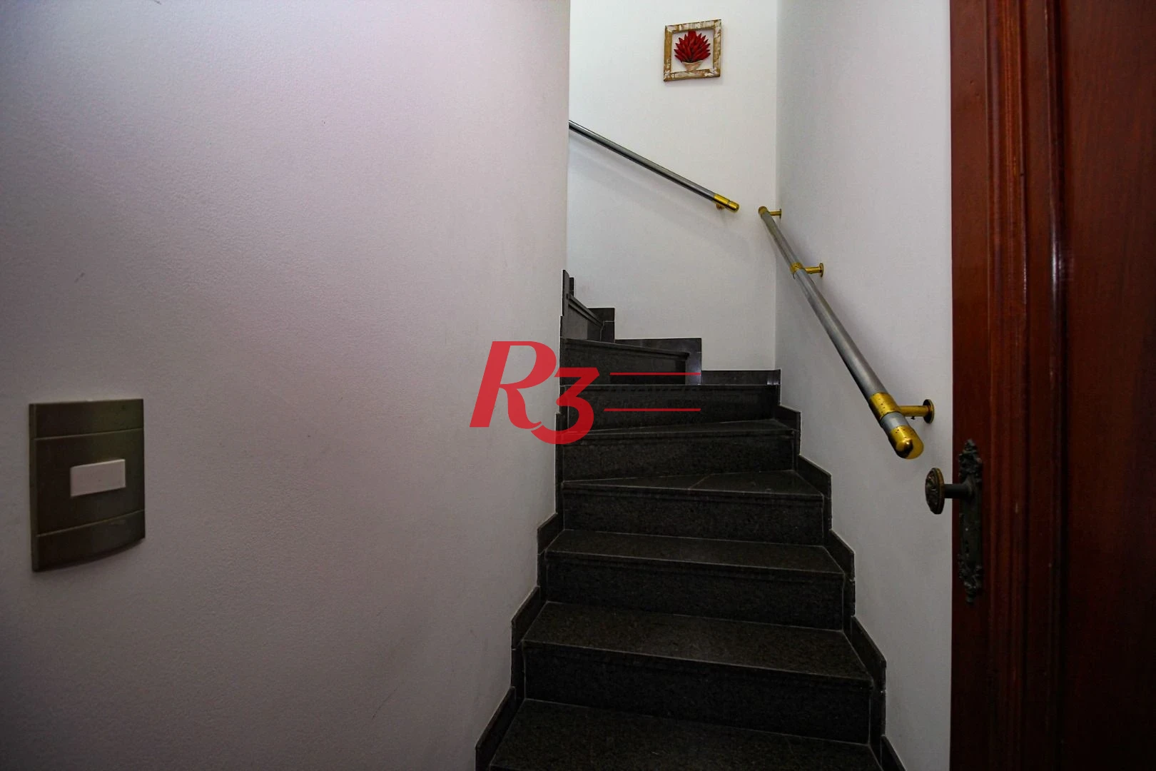 Cobertura com 4 dormitórios à venda, 970 m² por R$ 8.500.000,00 - Gonzaga - Santos/SP